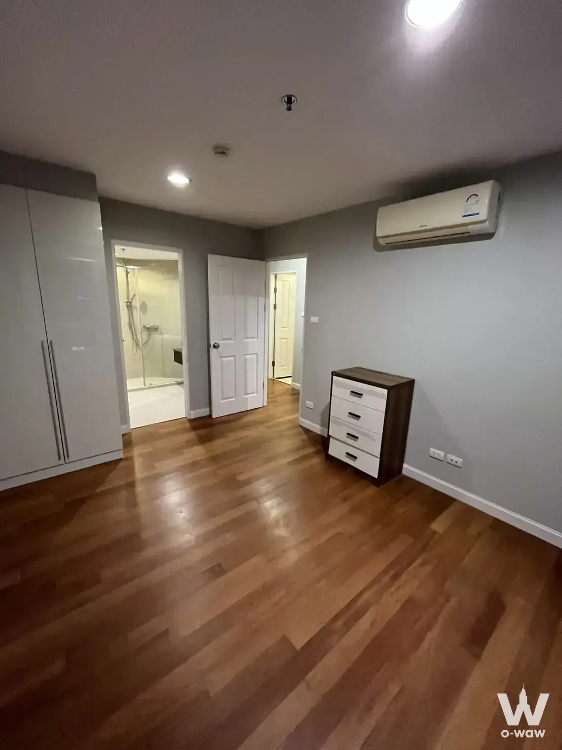 Condo with 2 bedrooms for sale at Belle Grand Rama 9 — photo 1 of 5