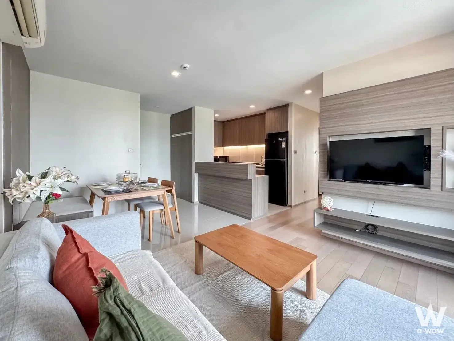 Condo with 2 bedrooms for rent at art @ Thonglor — photo 1 of 5