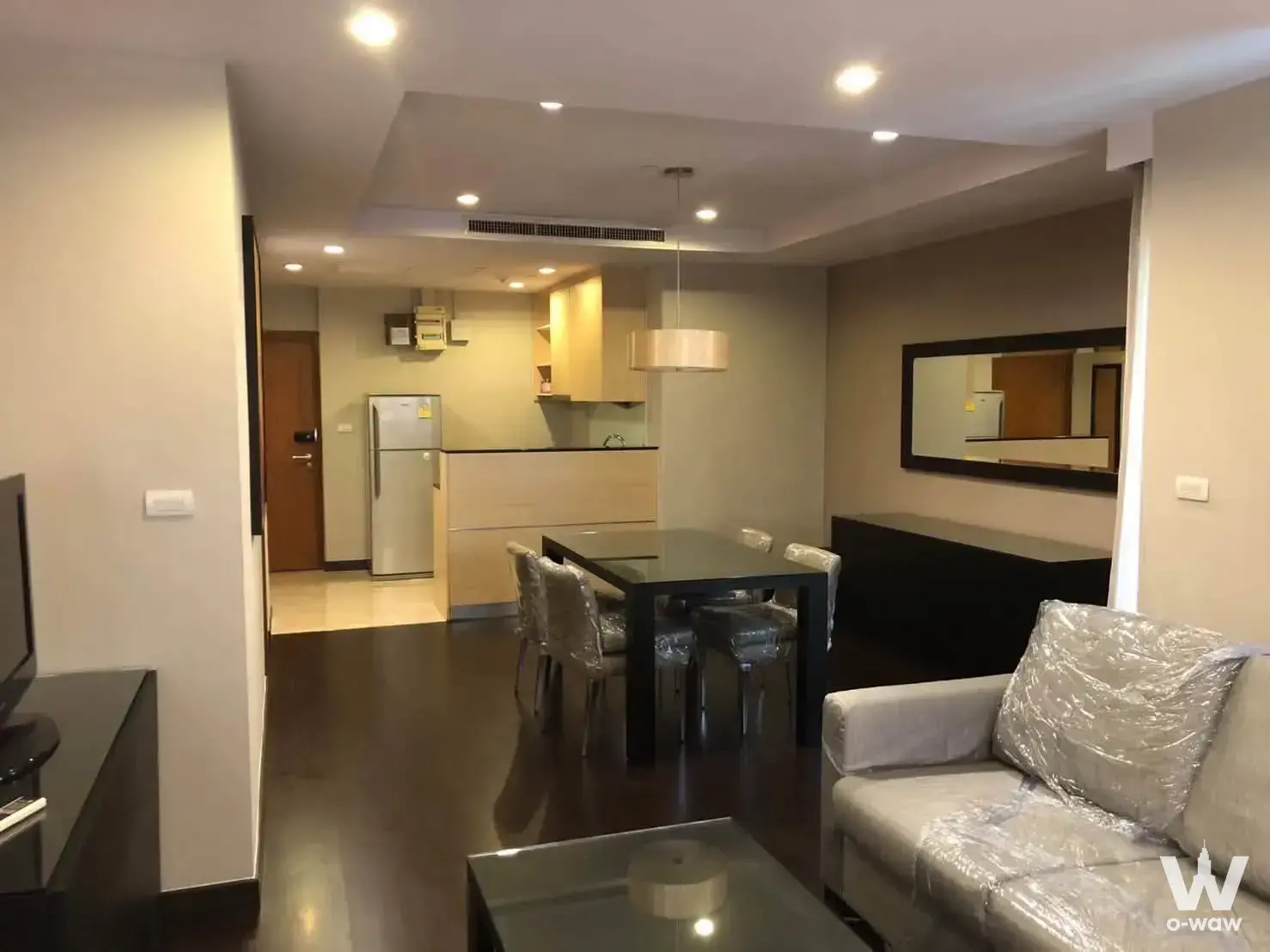 Condo with 1 bedroom for rent at Sathorn Gardens — photo 4 of 5