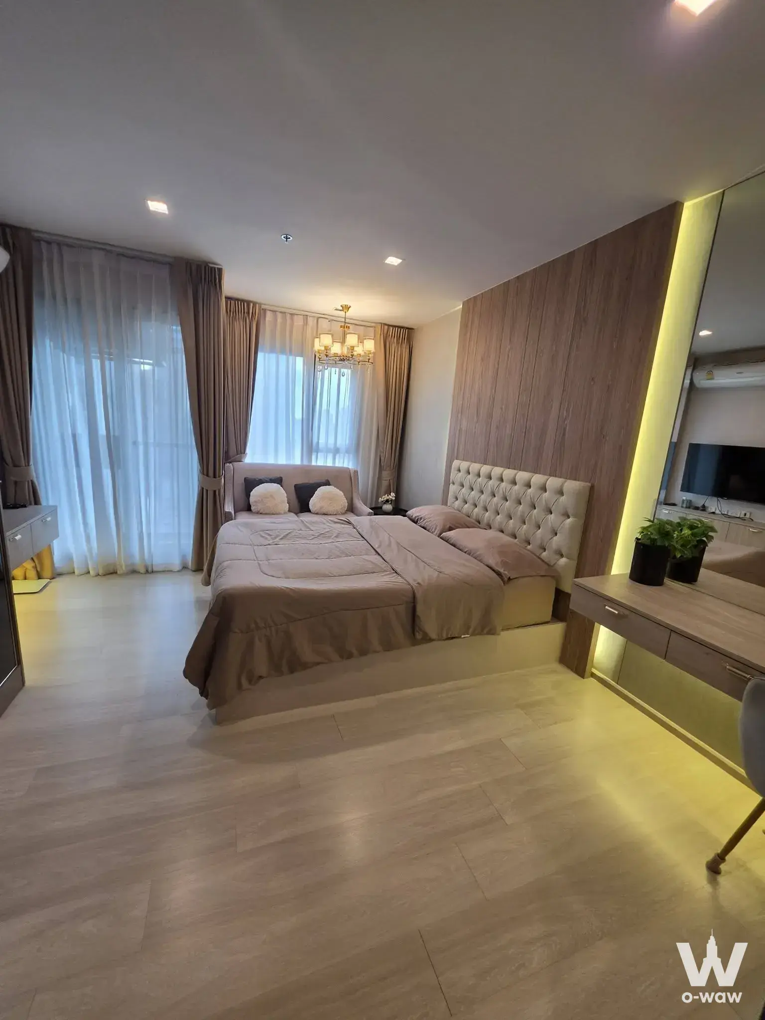 Condo with 1 bedroom for rent at Life One Wireless — photo 1 of 4