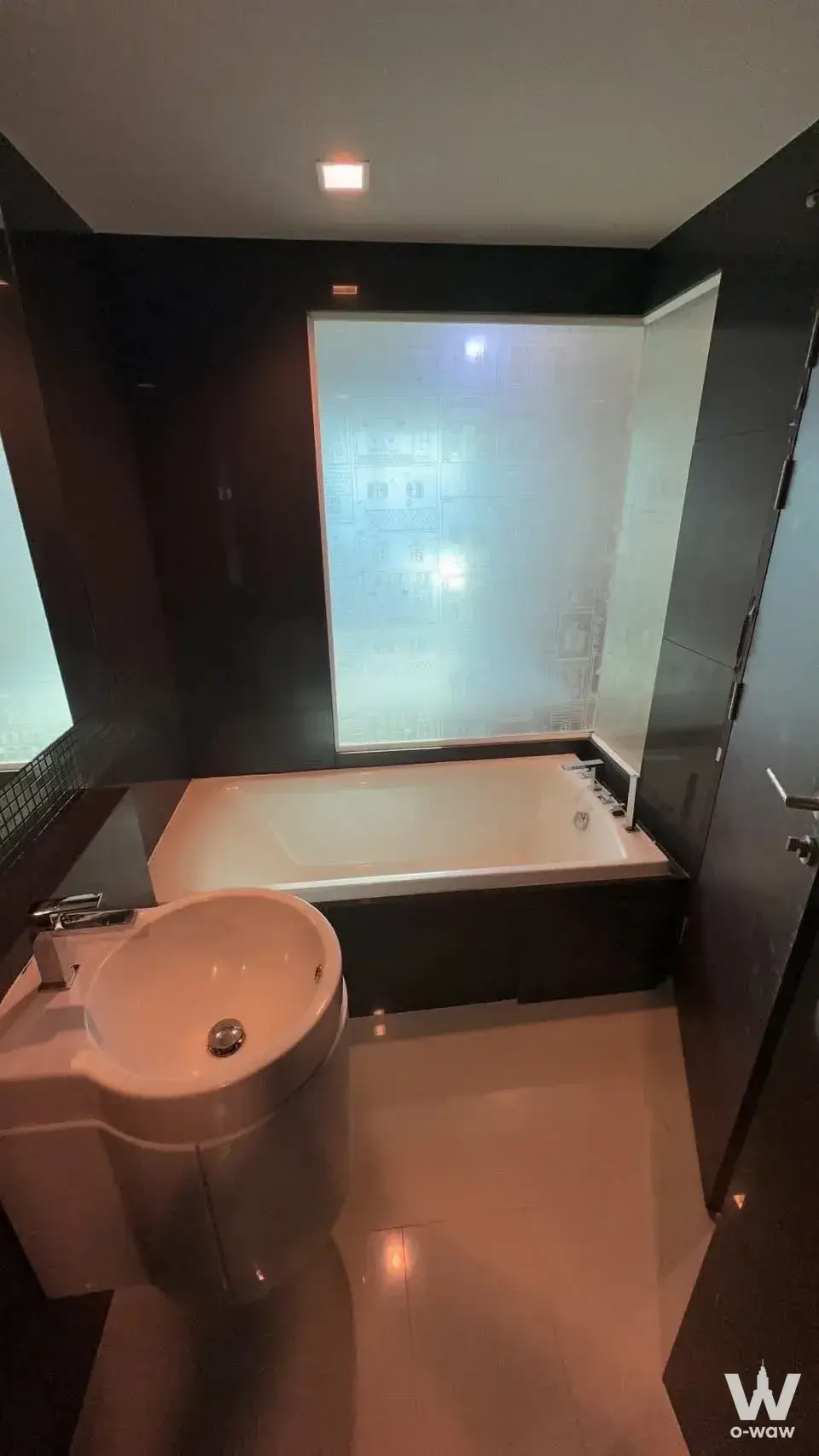 Condo with 1 bedroom for rent at RHYTHM Sathorn — photo 5 of 5