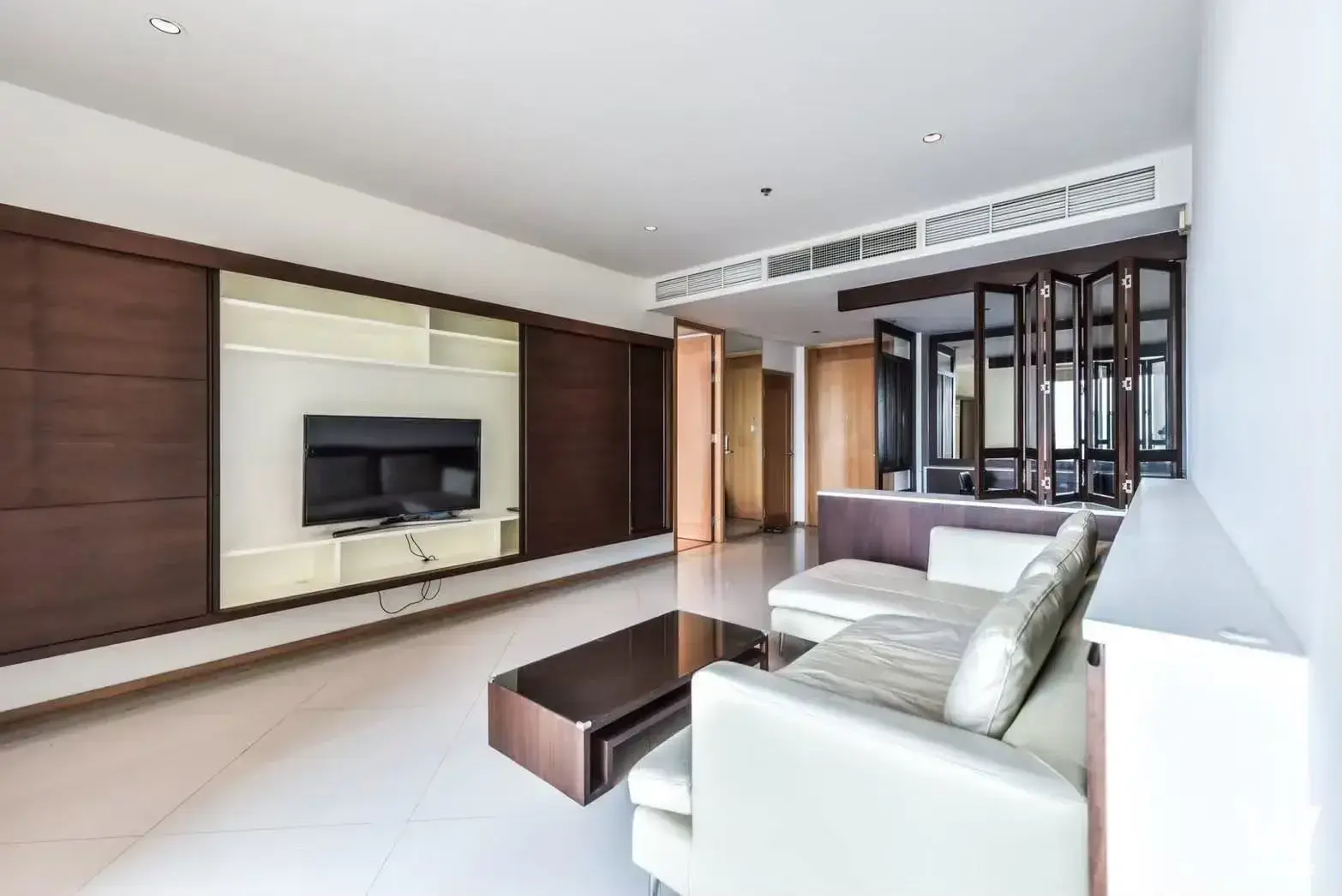 Condo with 2 bedrooms for rent at THE EMPIRE PLACE SATHON — photo 1 of 5