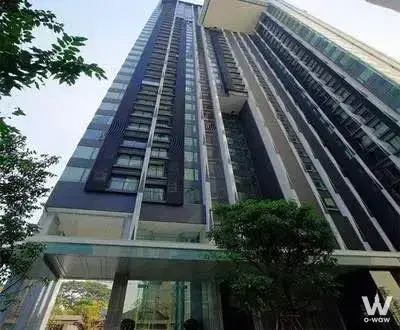 Condo with 2 bedrooms for sale at The Edge Sukhumvit 23 — photo 2 of 2