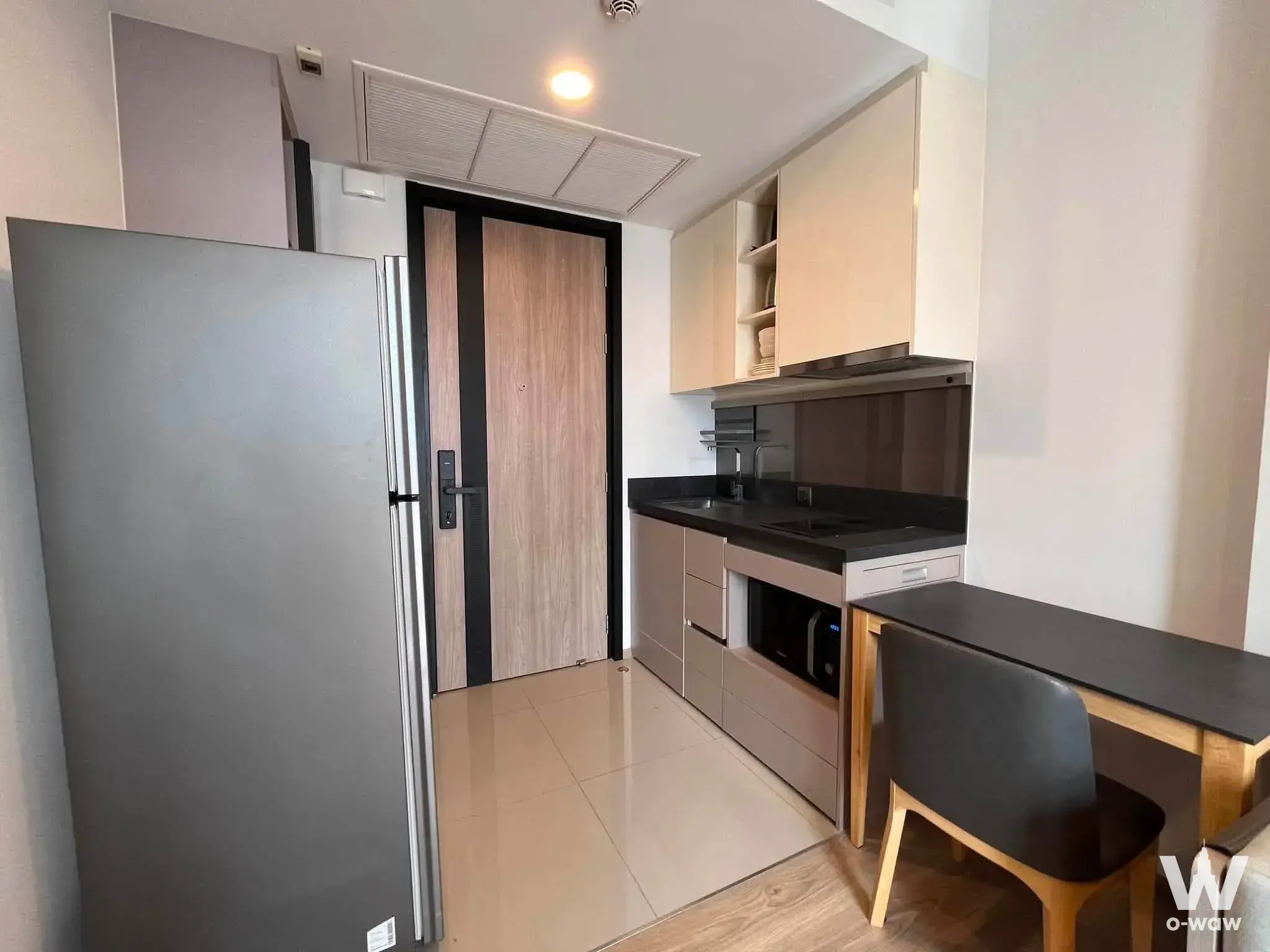 Condo with 1 bedroom for rent at Oka Haus — photo 5 of 5