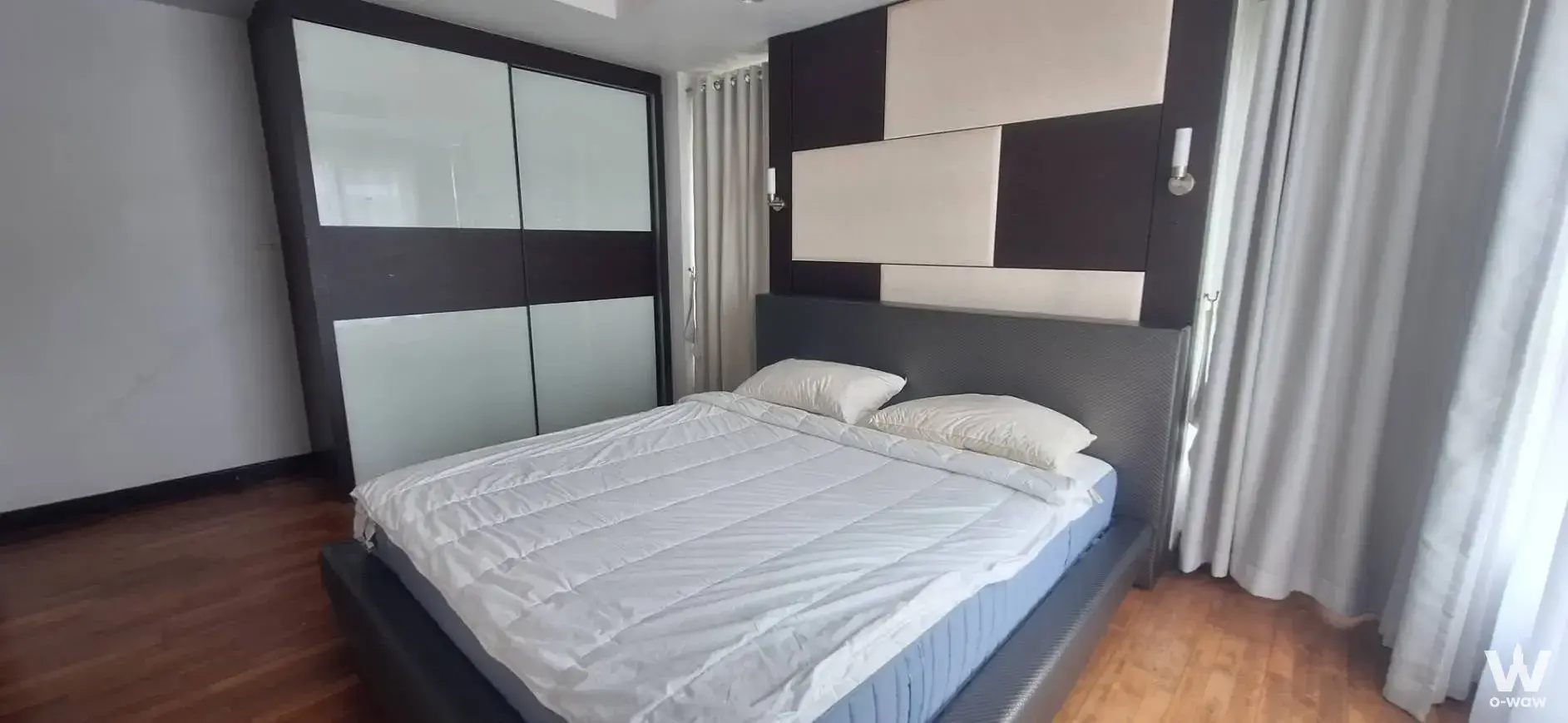 Condo with 3 bedrooms for rent at The Avenue Sukumvit 61 เดอะ อเวนิว สุขุมวิท 61 — photo 3 of 5