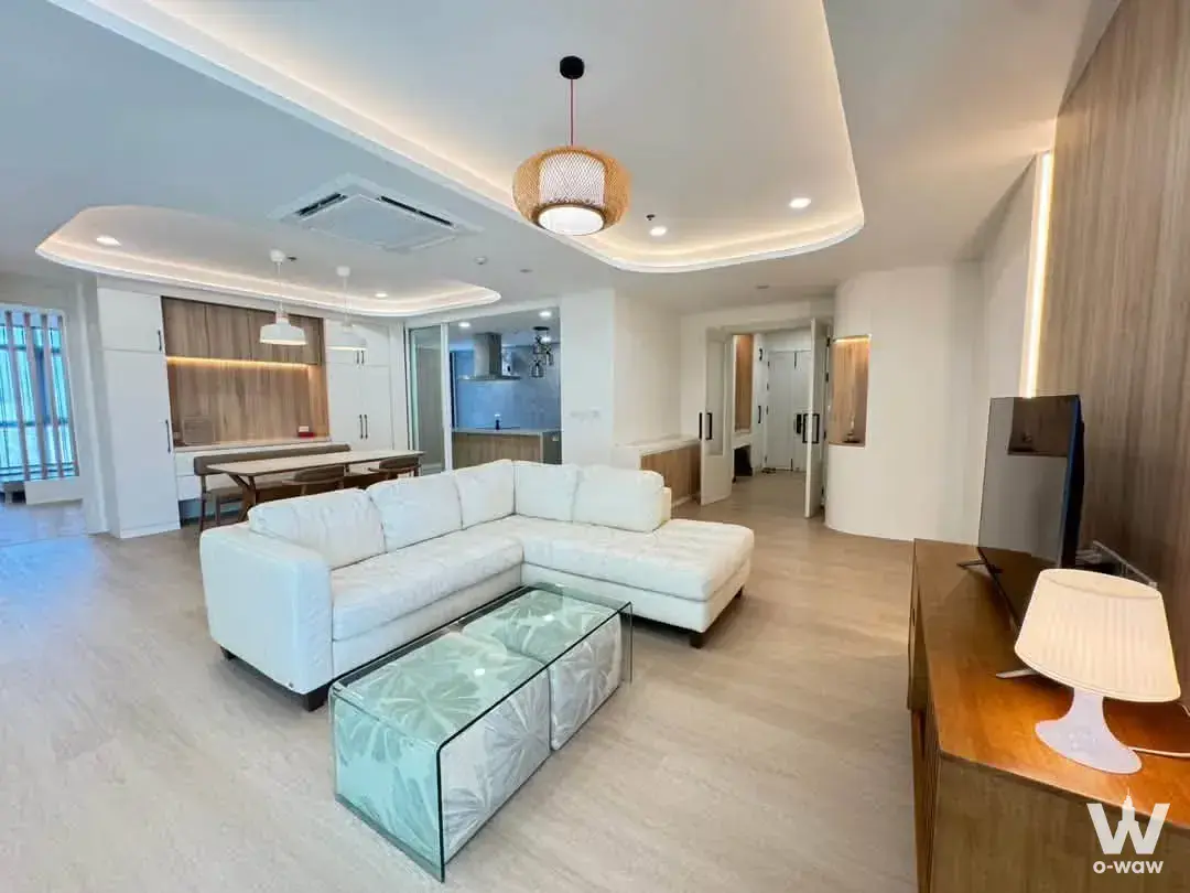 Ekkamai, Bangkok