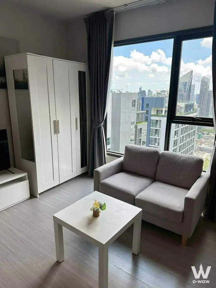 Condo with 1 bedroom for rent at Life Asoke - Rama 9 — photo 1 of 5