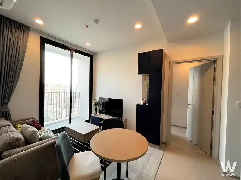 Condo with 2 bedrooms for rent at XT Ekkamai — photo 3 of 5