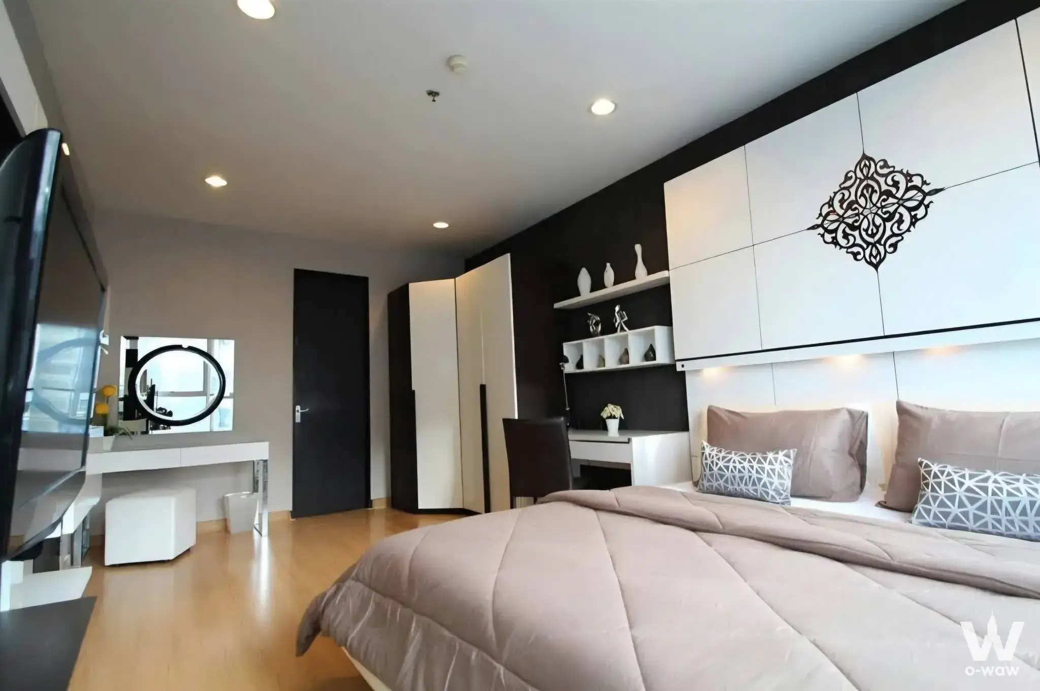 Condo with 2 bedrooms for rent at The Address Siam — photo 5 of 5