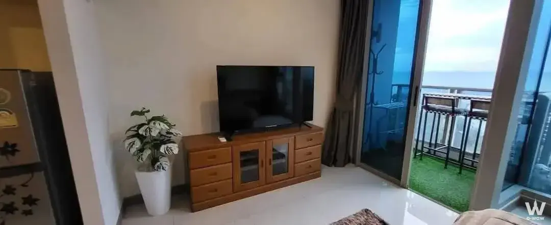 Commercial with 1 bedroom for rent at The Riviera Jomtien — photo 2 of 3