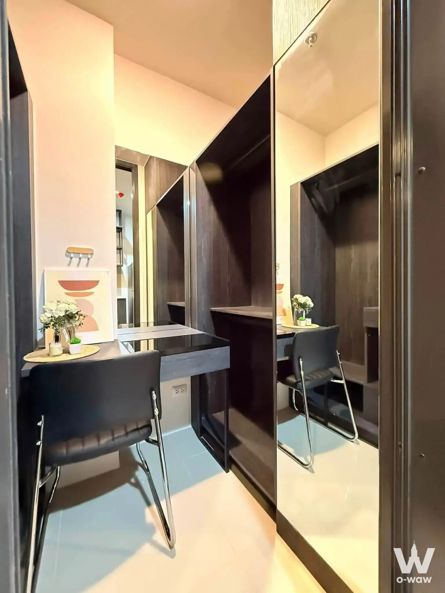 Condo with 1 bedroom for rent at XT HUAIKHWANG — photo 2 of 5