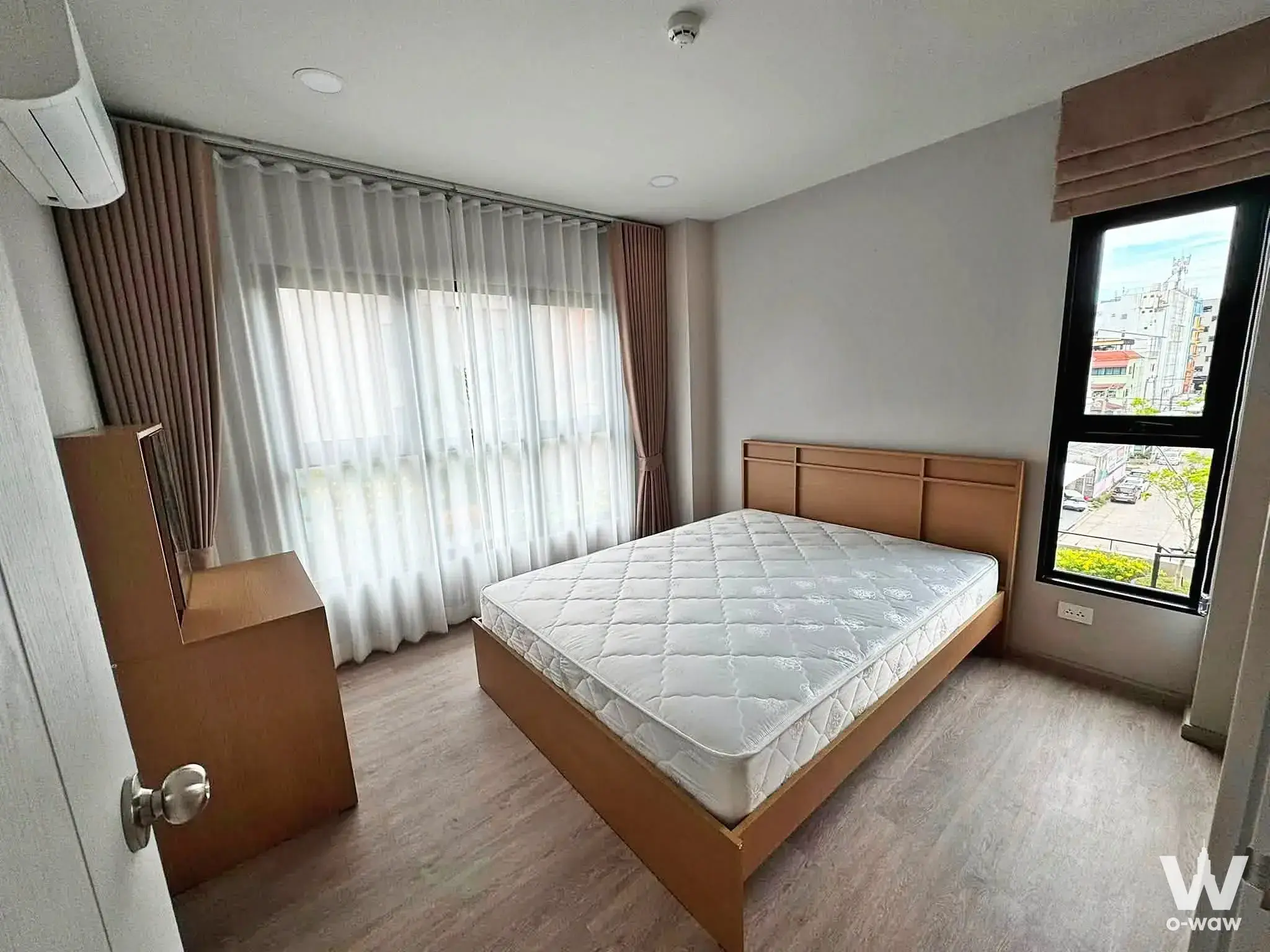 Condo with 2 bedrooms for rent at Supalai Sense Srinakarin — photo 1 of 5