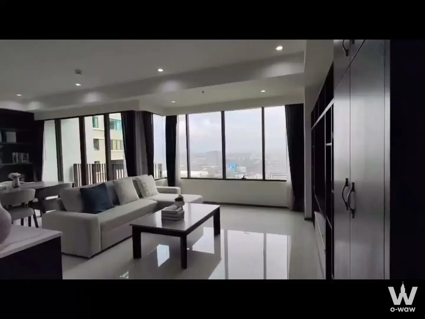 Sukhumvit 24, Phrom Phong, Bangkok