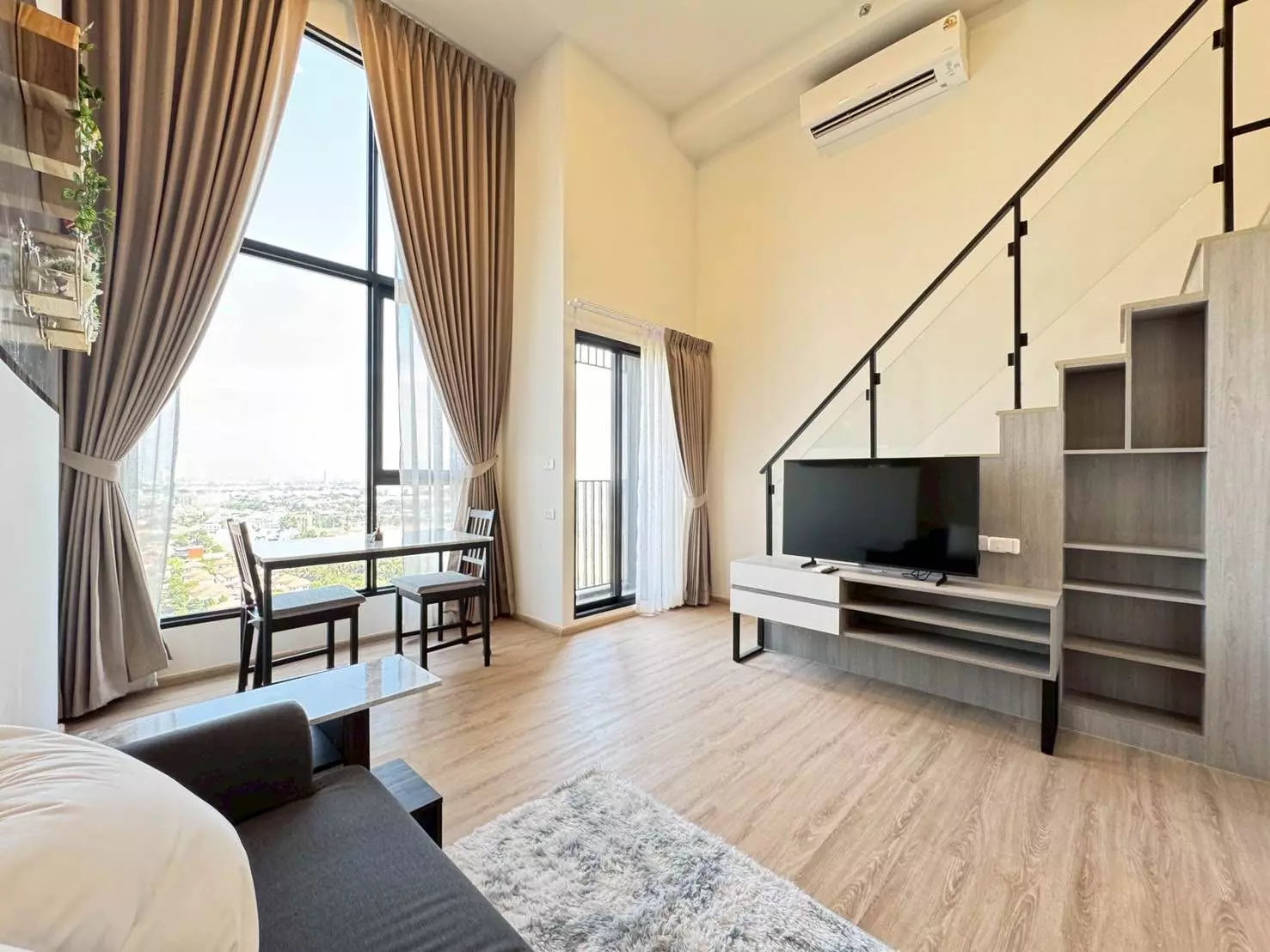 14 Rattanathibet Road, Bang Kraso, Nonthaburi, Nonthaburi 11000, Thailand