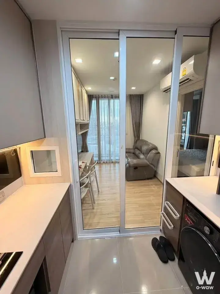 Condo with 1 bedroom for rent at THE LINE Phahon-Pradipat — photo 1 of 5