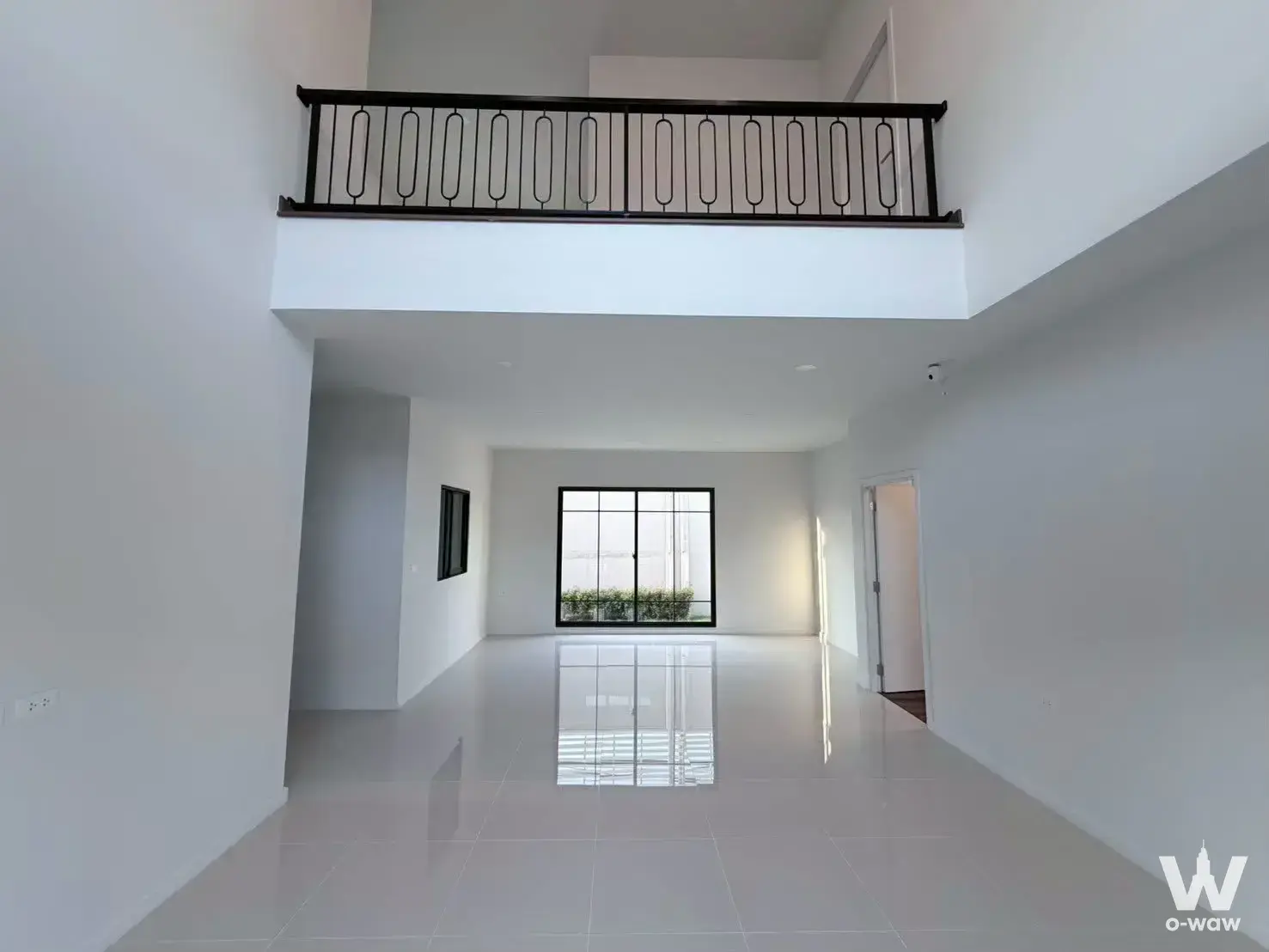 Condo with 4 bedrooms for sale at Grand Britania Wongwaen-Ramintra — photo 3 of 5