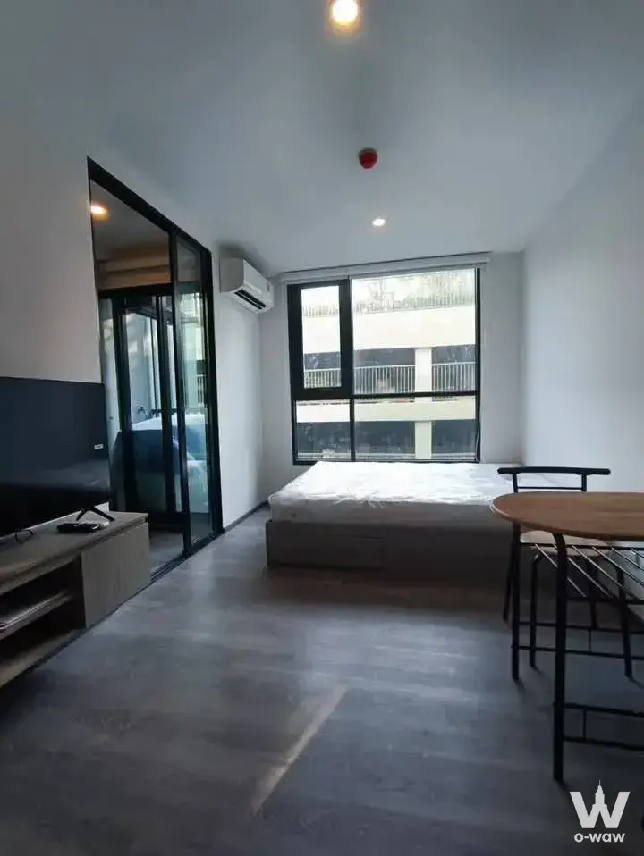 Condo with 1 bedroom for rent at The Origin E22 Station — photo 2 of 5