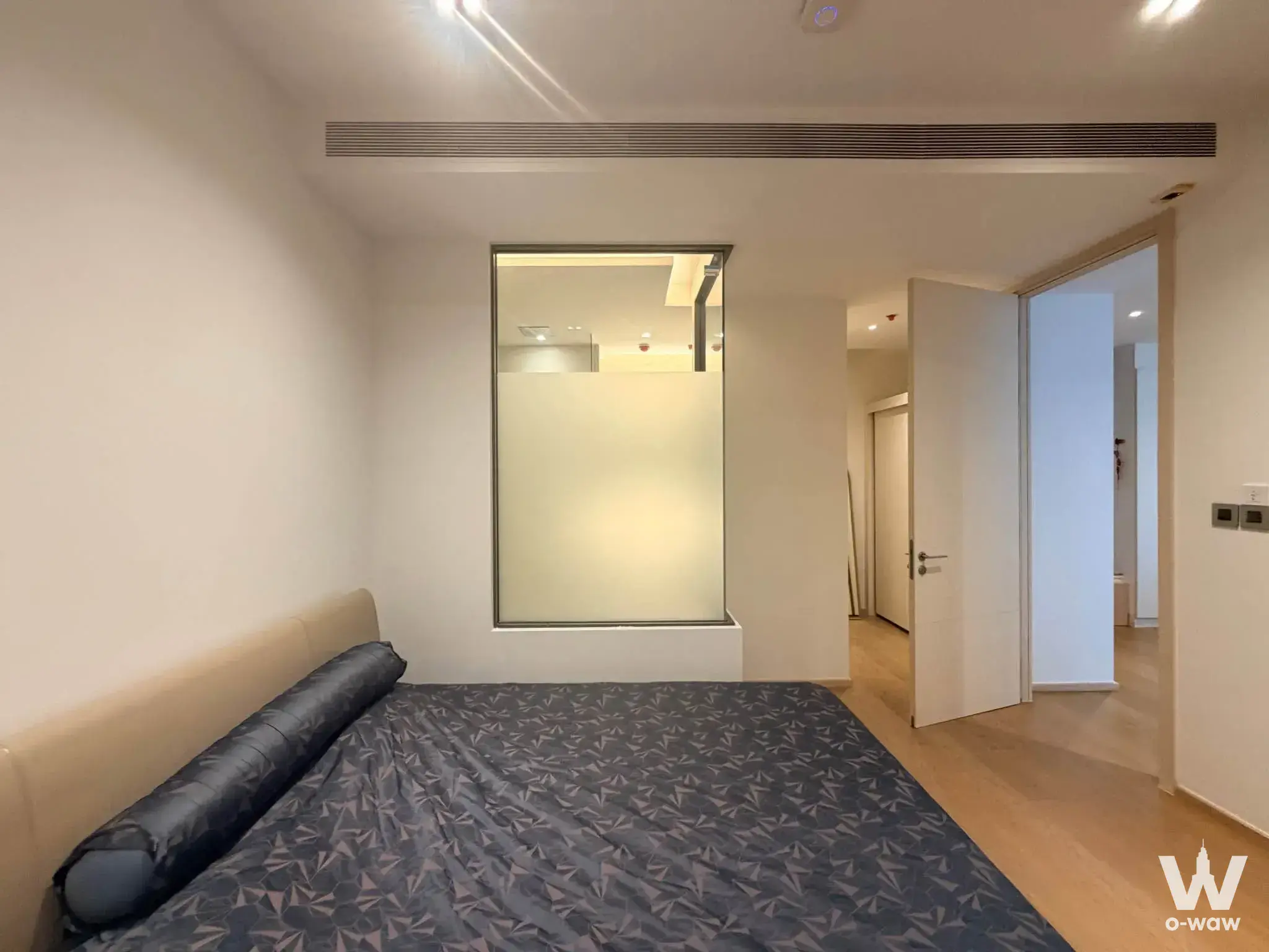 Condo with 1 bedroom for rent at The Strand Thonglor — photo 5 of 5