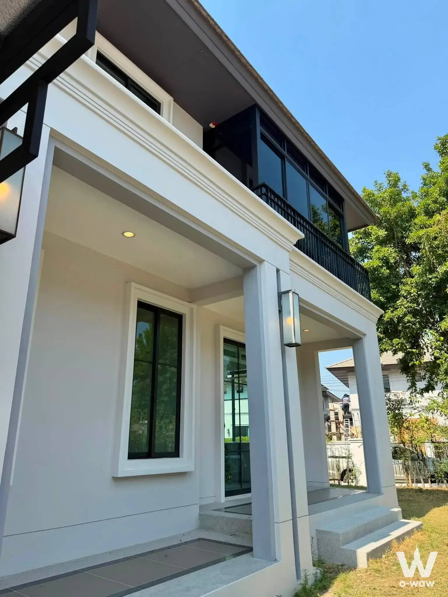 House with 3 bedrooms for rent at Setthasiri Pattanakarn — photo 2 of 5