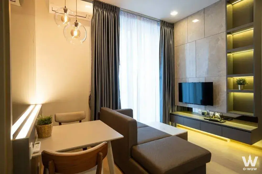 Condo with 2 bedrooms for rent at Centric Ratchayothin — photo 1 of 5