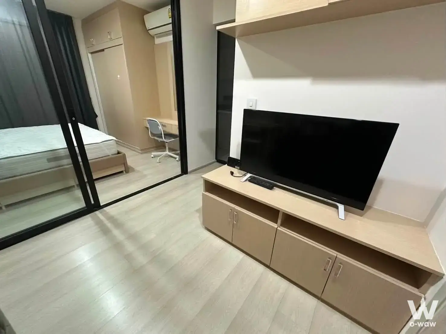 Condo with 1 bedroom for rent at Life Asoke — photo 2 of 5