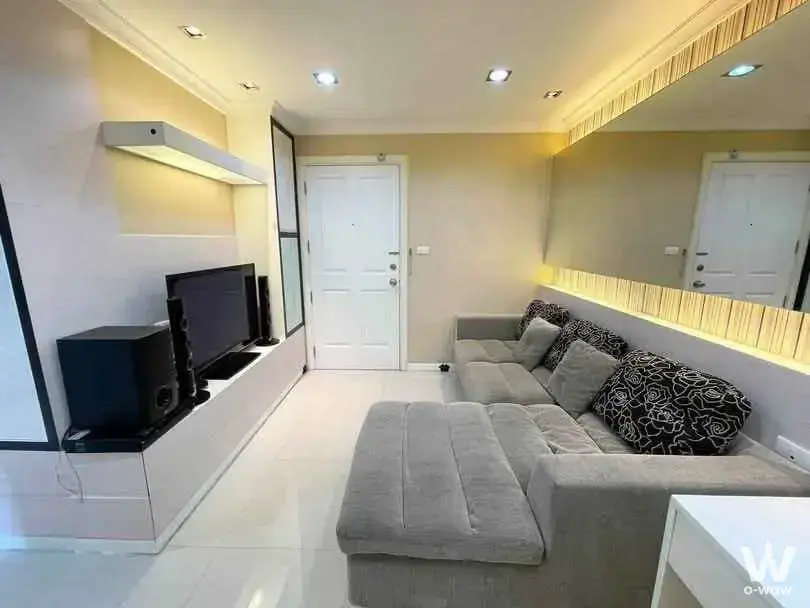 Condo with 1 bedroom for rent at Lumpini Place Rama 9 - Ratchada — photo 4 of 5