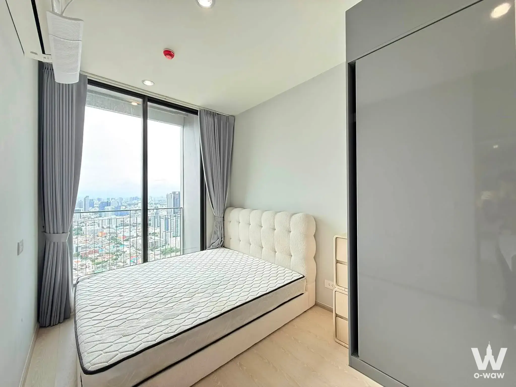 Condo with 3 bedrooms for rent at Skyrise Avenue Sukhumvit 64 — photo 2 of 5