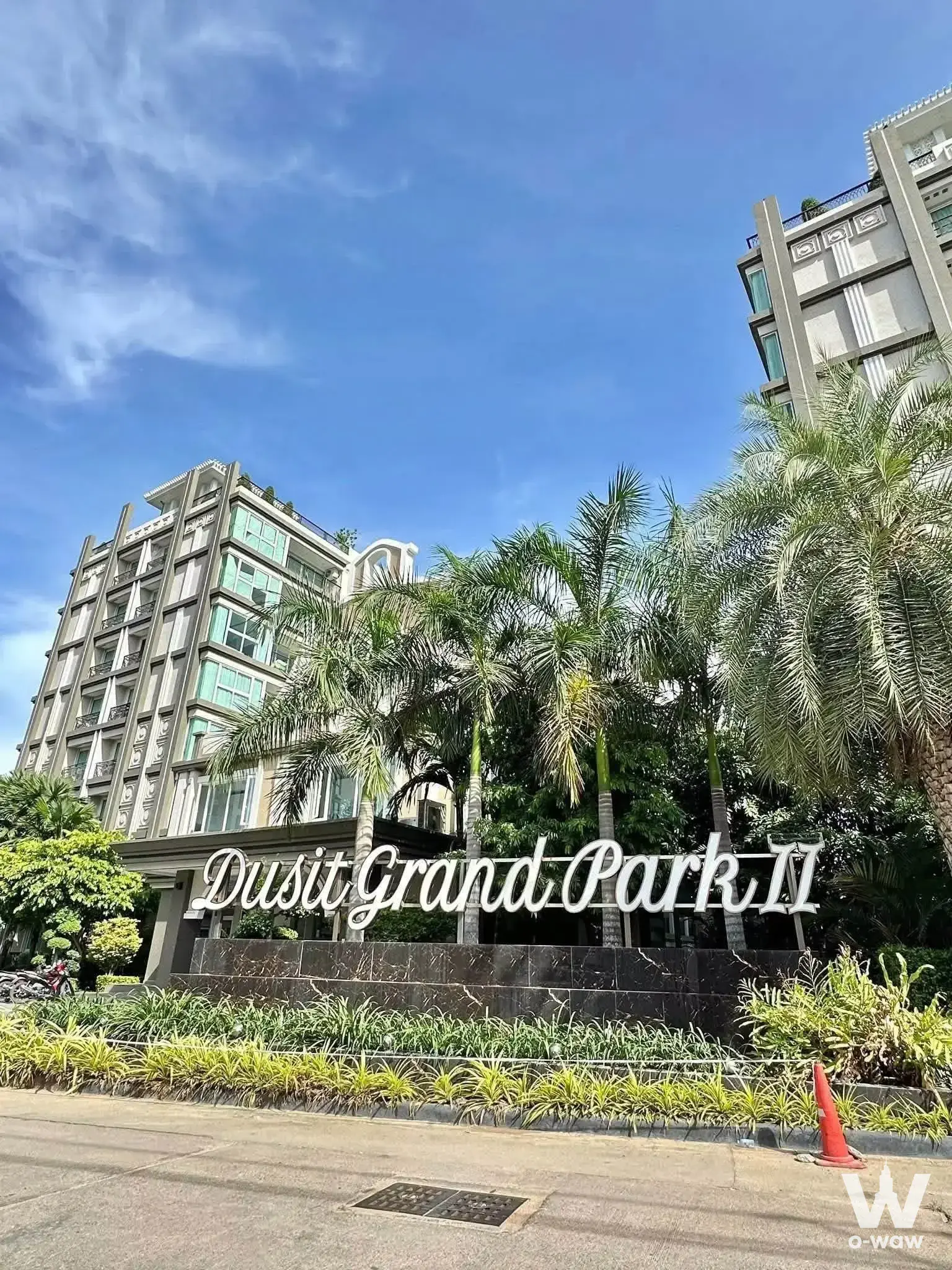 Condo with 1 bedroom for rent at Dusit Grand Park — photo 1 of 5