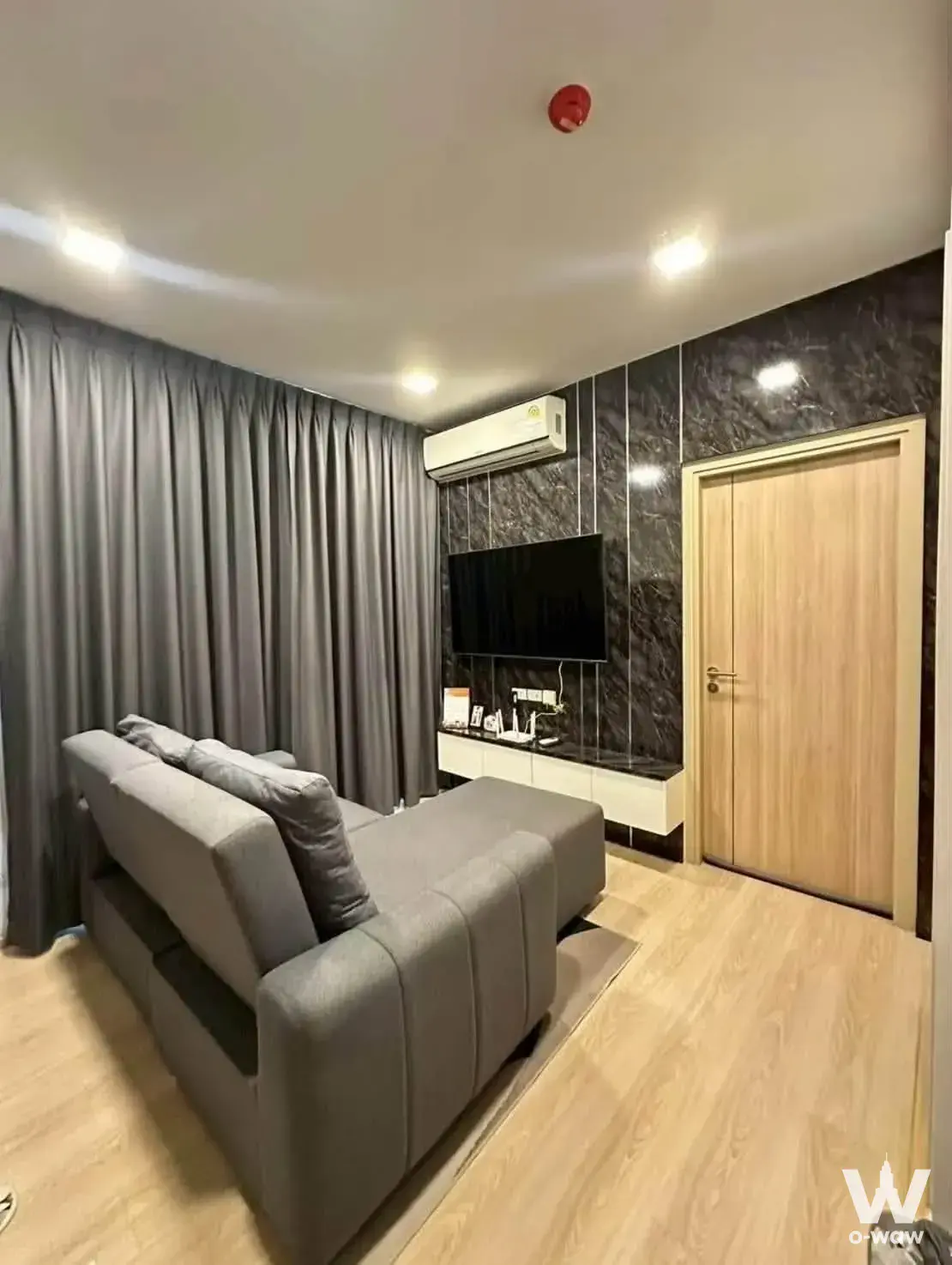 Condo with 1 bedroom for rent at UNIO H TIWANON — photo 1 of 4