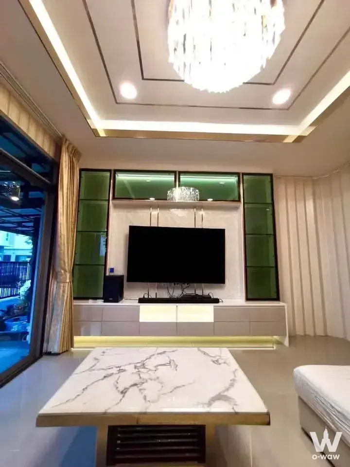 House with 4 bedrooms for rent at Perfect Place Sukhumvit 77-Suvarnabhumi — photo 2 of 4