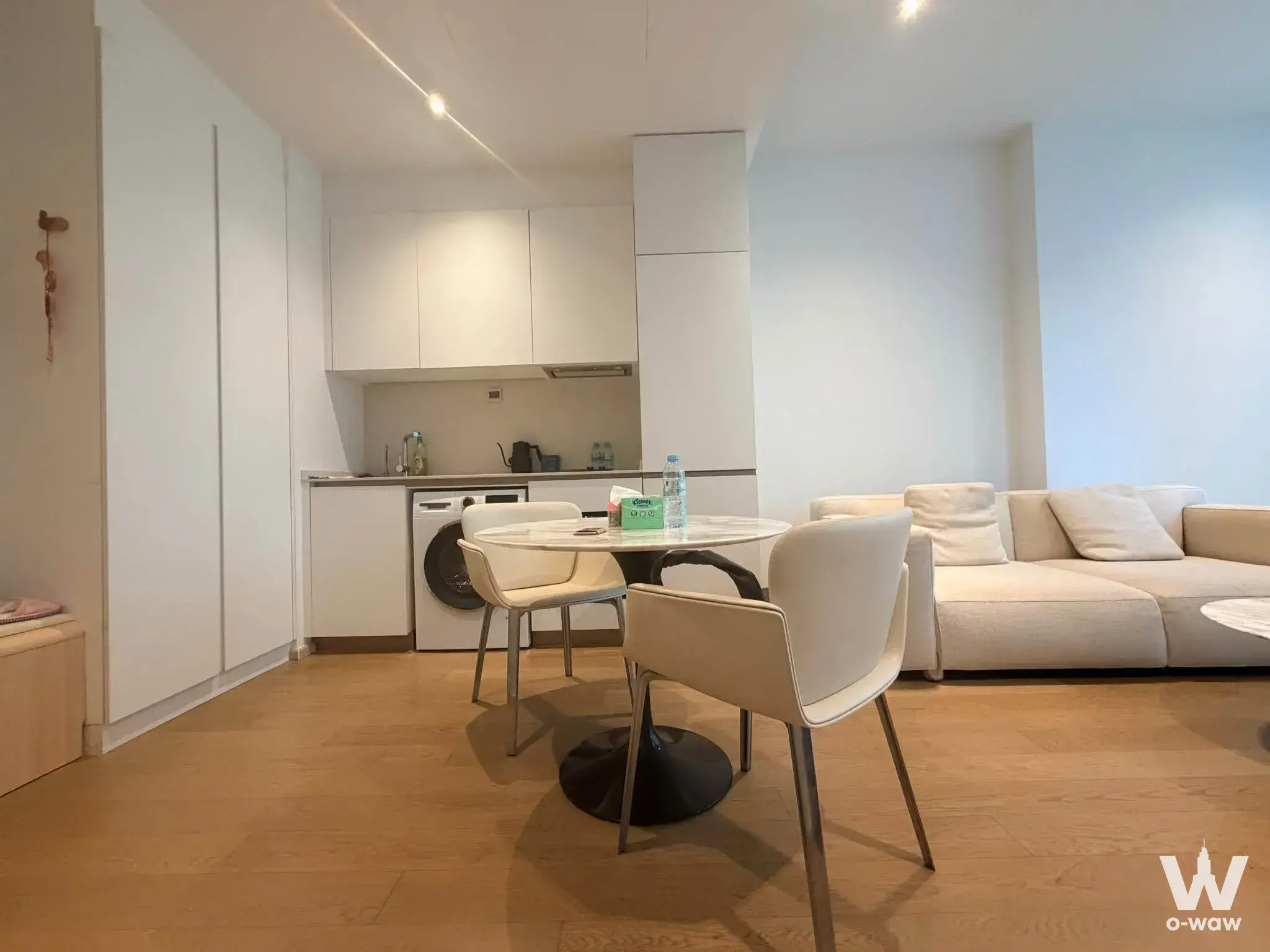 Condo with 1 bedroom for rent at The Strand Thonglor — photo 3 of 5