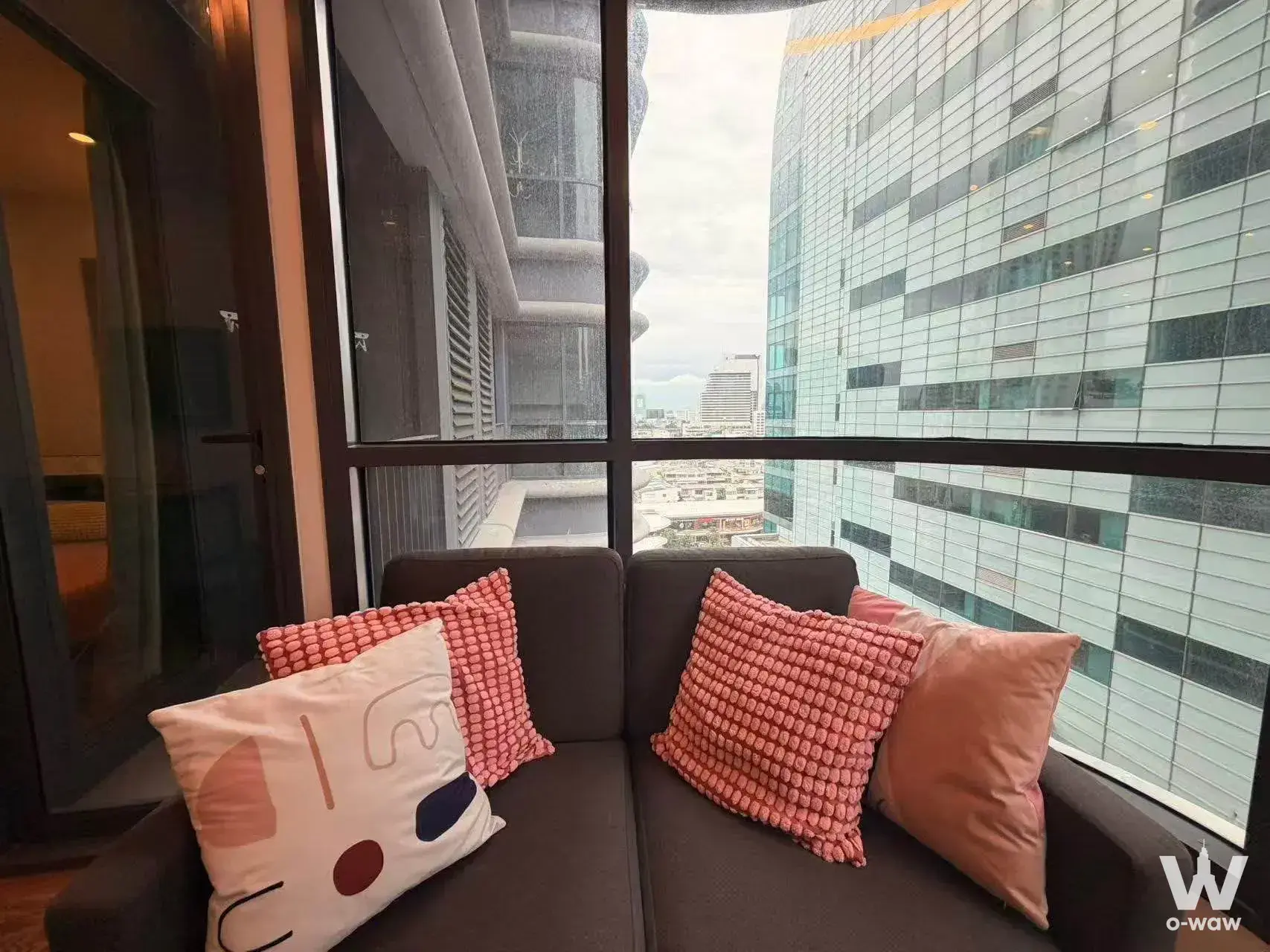 Condo with 1 bedroom for rent at Q Chid Lom - Phetchaburi — photo 2 of 5