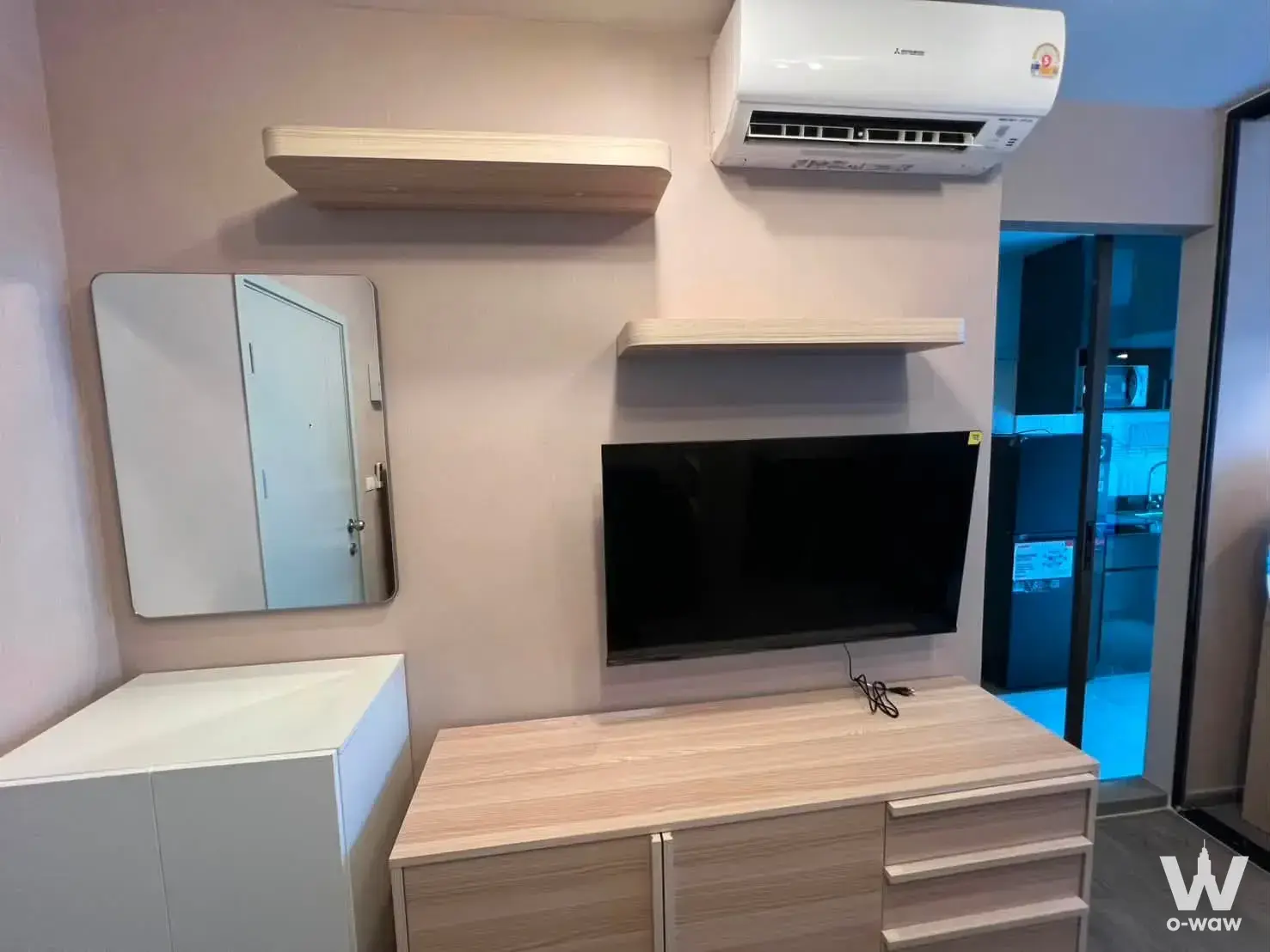 Condo with 1 bedroom for rent at Regent Home Wutthakat — photo 1 of 5