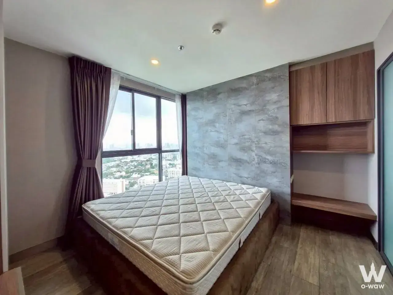 Condo with 2 bedrooms for rent at Ideo O2 — photo 3 of 5