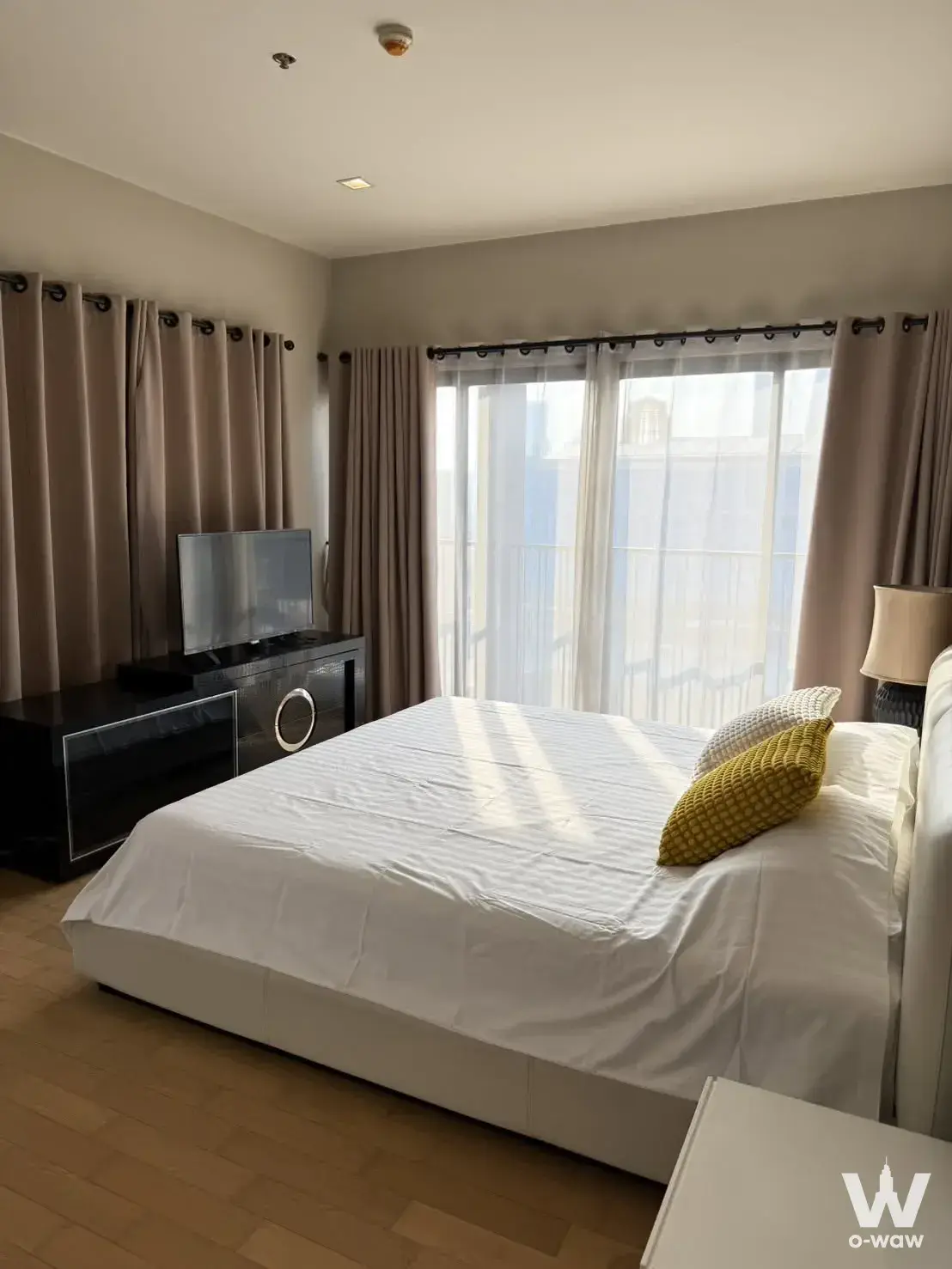 Condo with 2 bedrooms for sale at Noble Reveal — photo 5 of 5