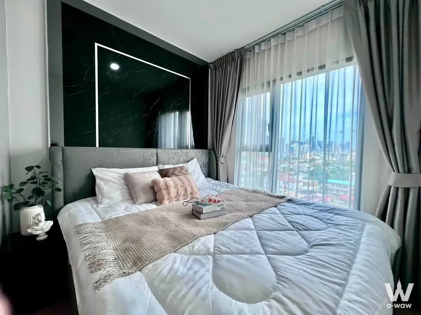 Commercial with 1 bedroom for rent at THE BASE Phetchaburi-Thonglor เดอะ เบส เพชรบุรี - ทองหล่อ — photo 4 of 5