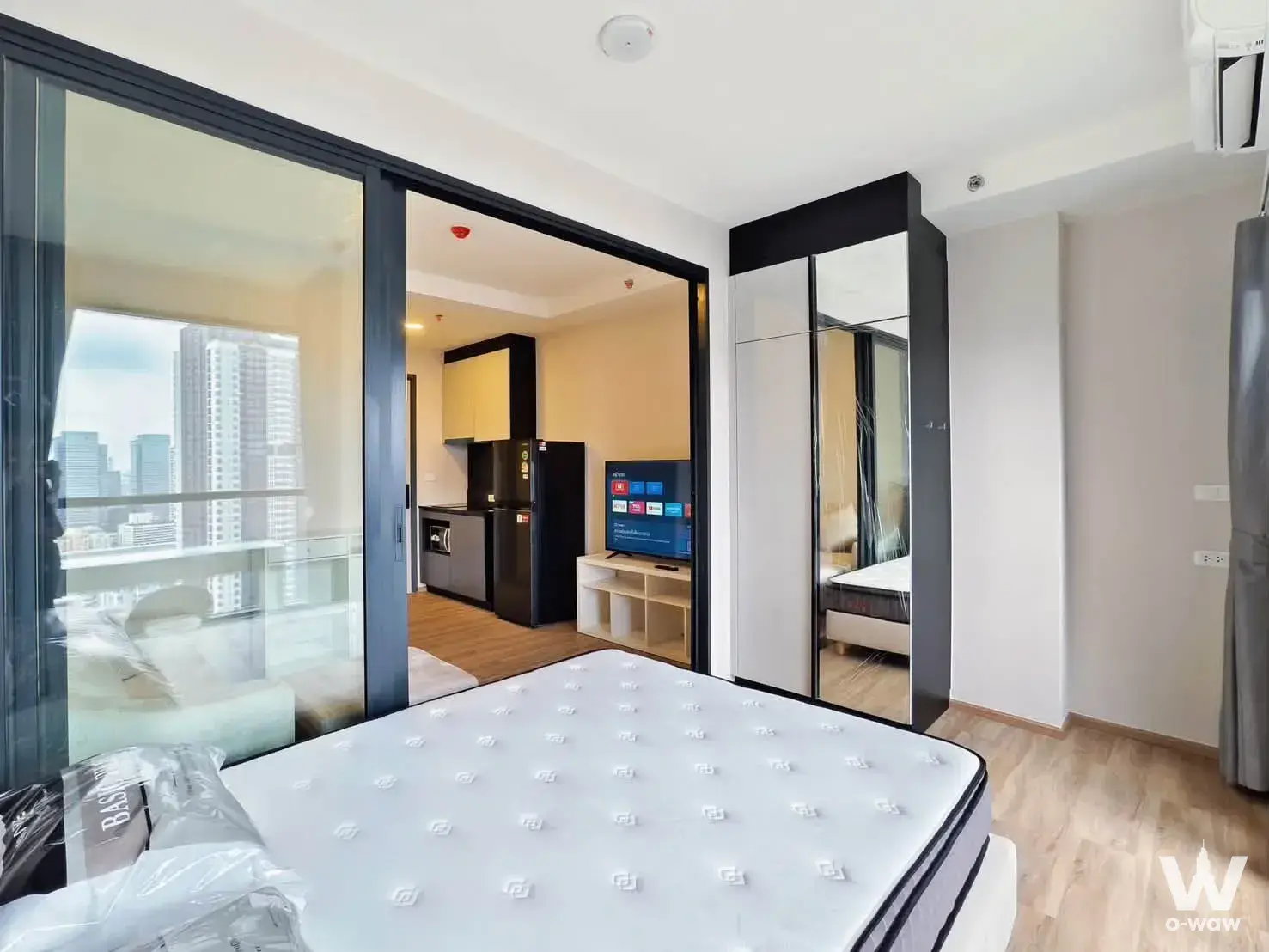 Condo with 1 bedroom for rent at The Stage Mindscape Ratchada-Huai Khwang — photo 1 of 5