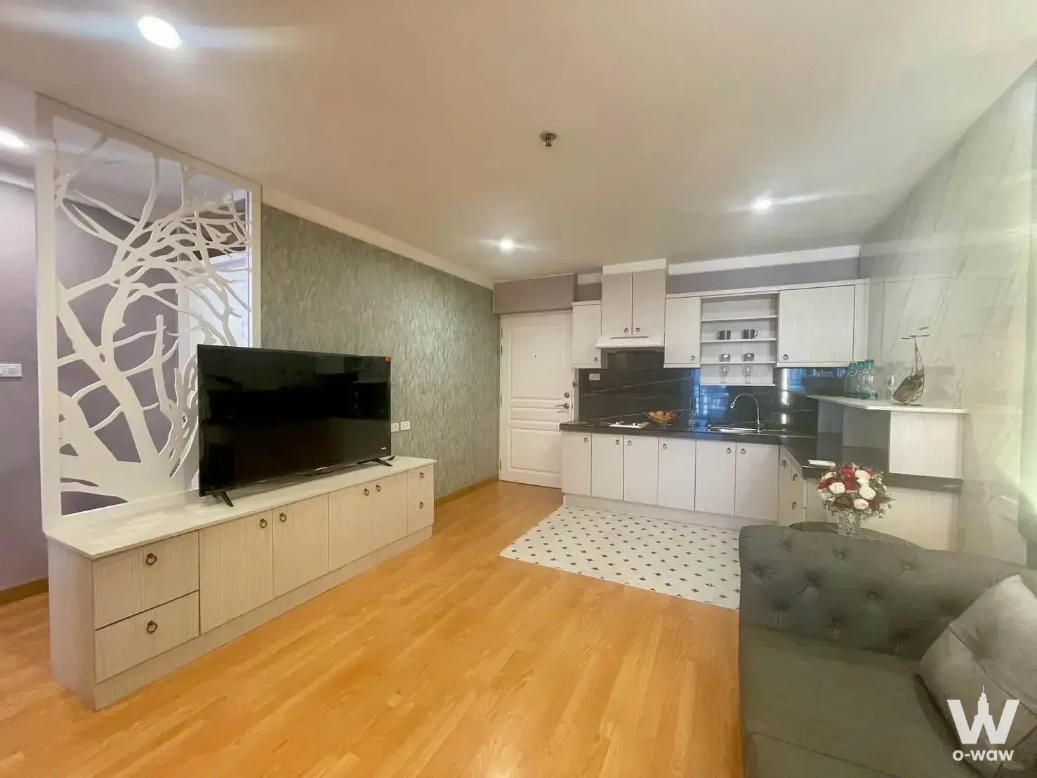 Commercial with 2 bedrooms for rent at Diamond Sukhumvit — photo 2 of 5