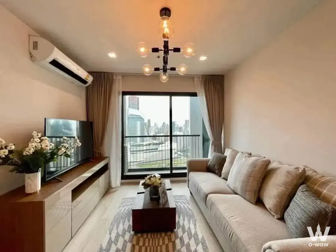 Condo with 2 bedrooms for rent at Life One Wireless — photo 1 of 5