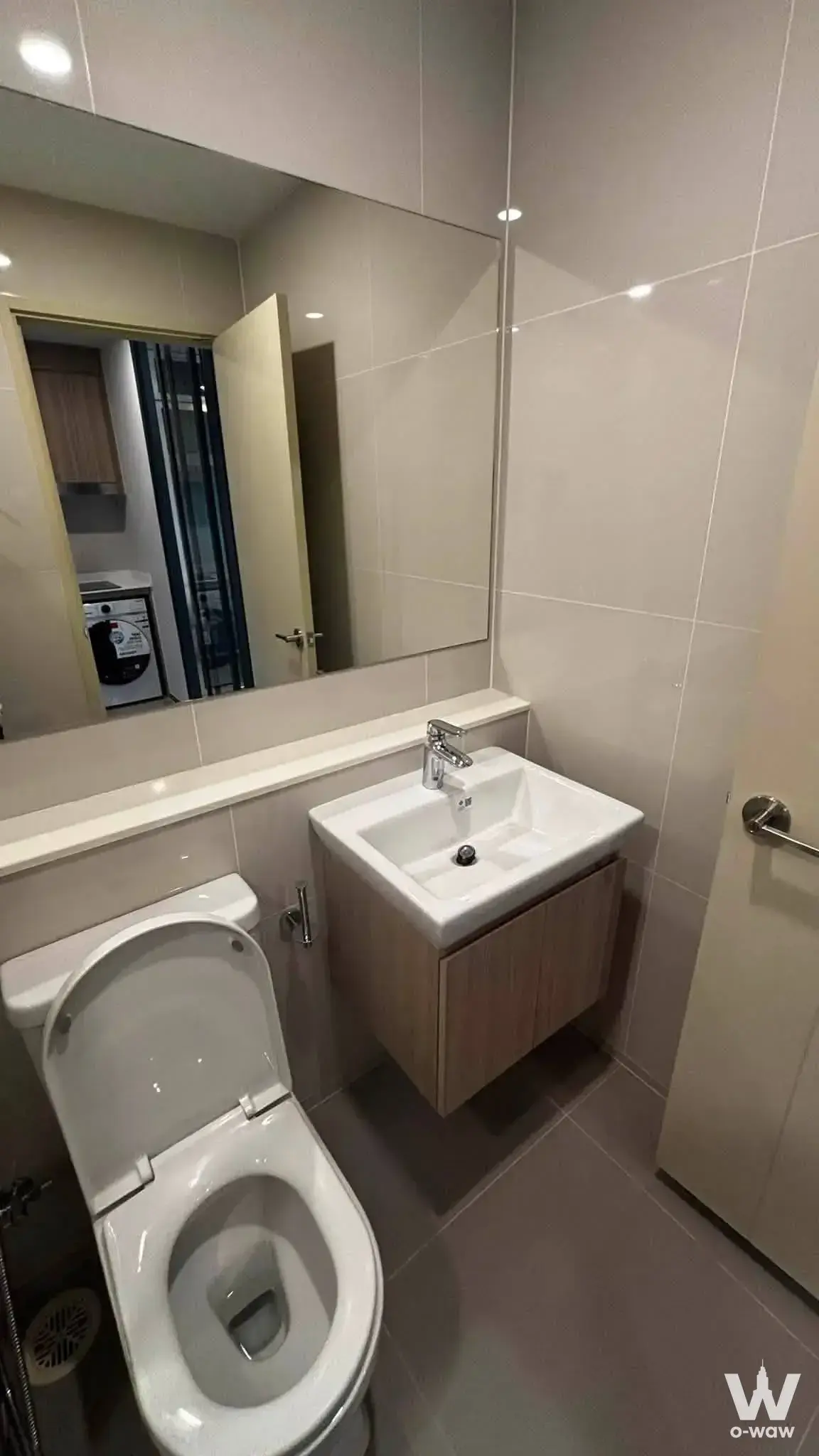 Condo with 1 bedroom for sale at Life One Wireless — photo 3 of 5