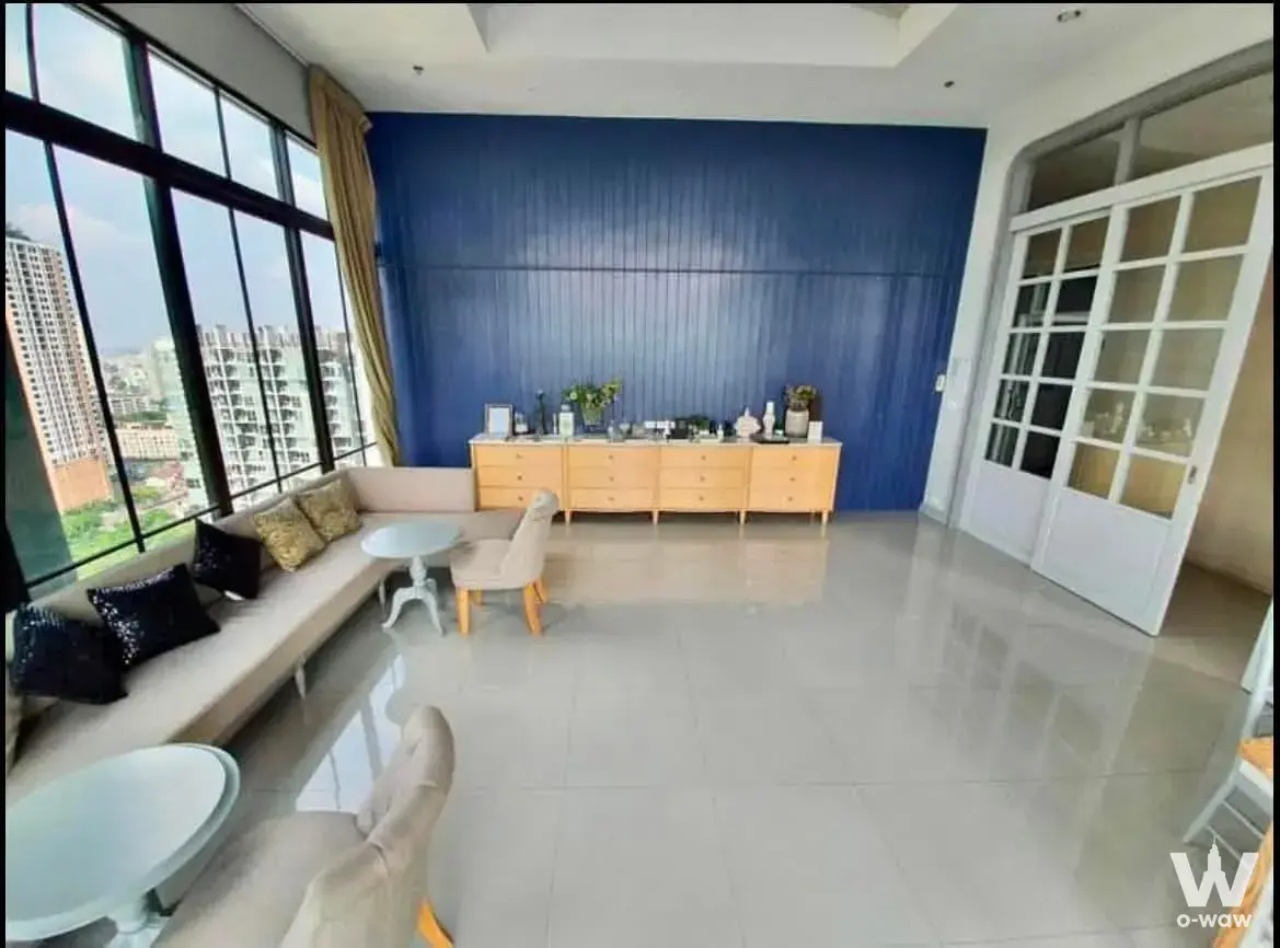 Condo with 2 bedrooms for rent at The Editor Saphan Khwai — photo 3 of 3