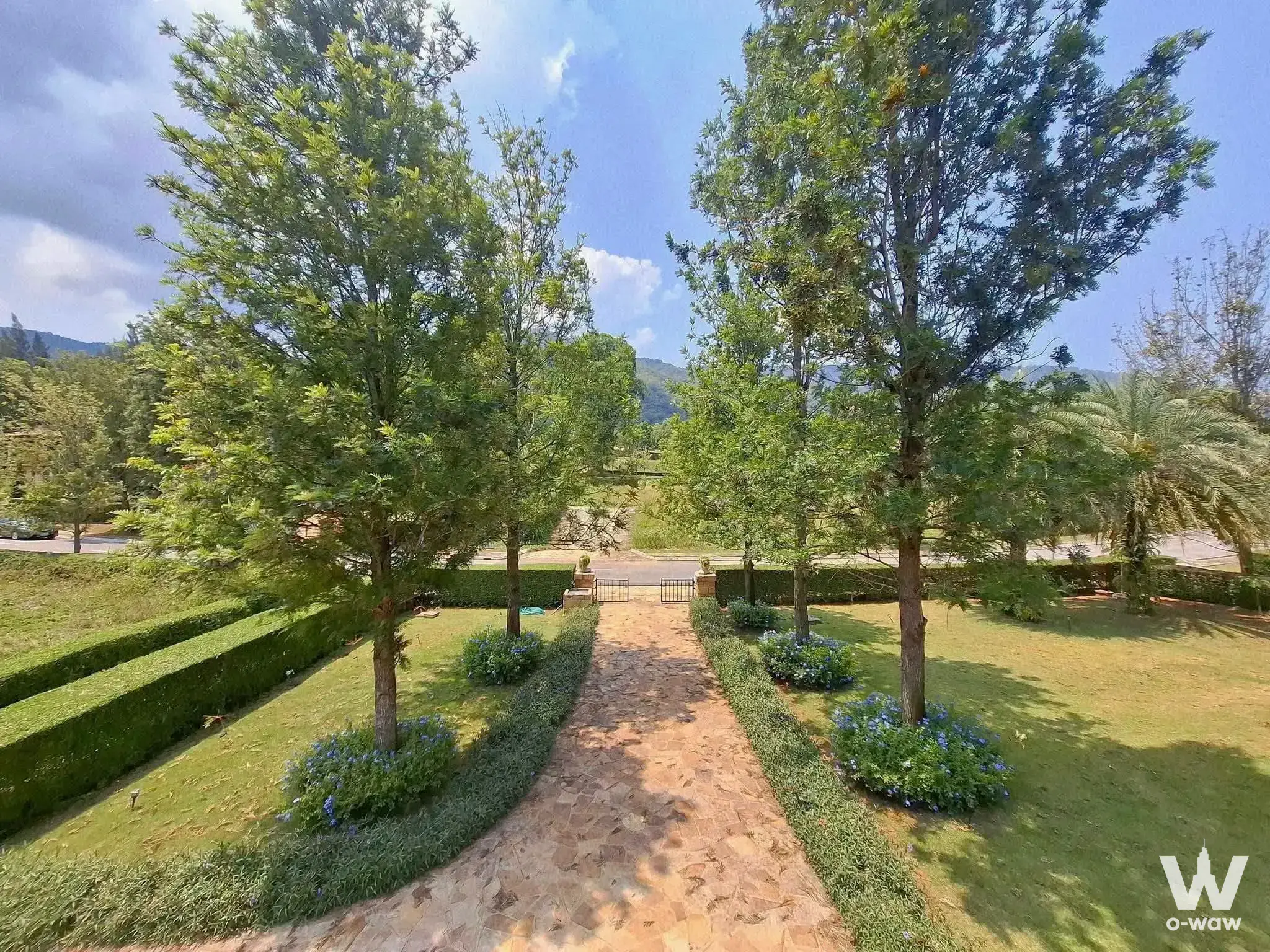 House with 4 bedrooms for sale at Toscana Valley — photo 3 of 3