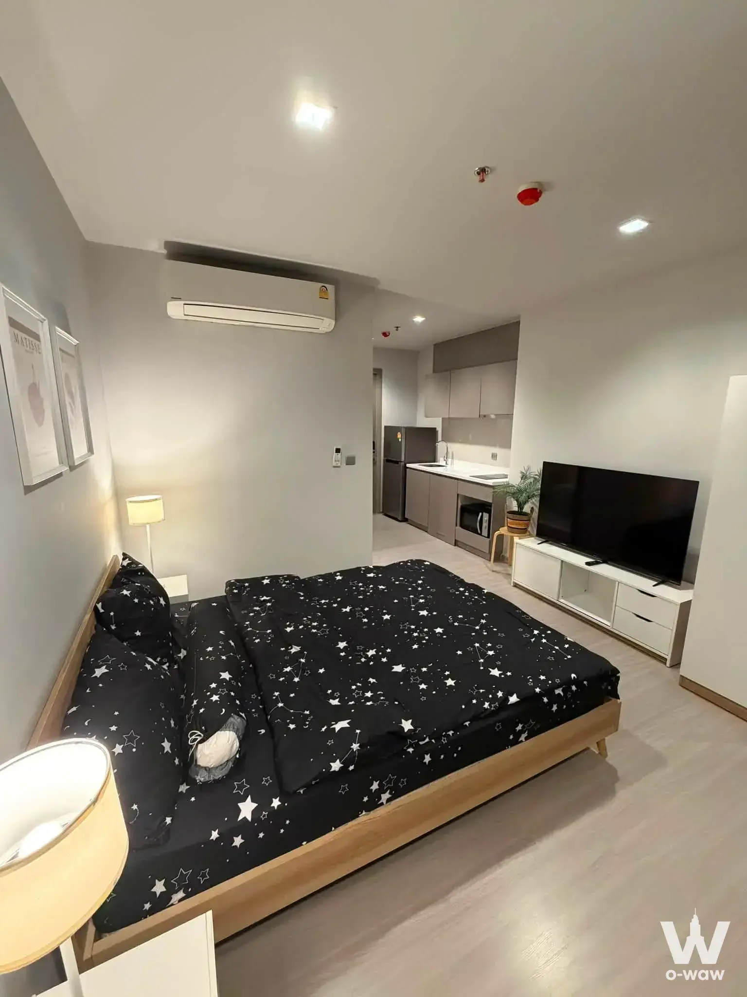 Condo with 1 bedroom for sale at Life Asoke - Rama 9 — photo 1 of 5