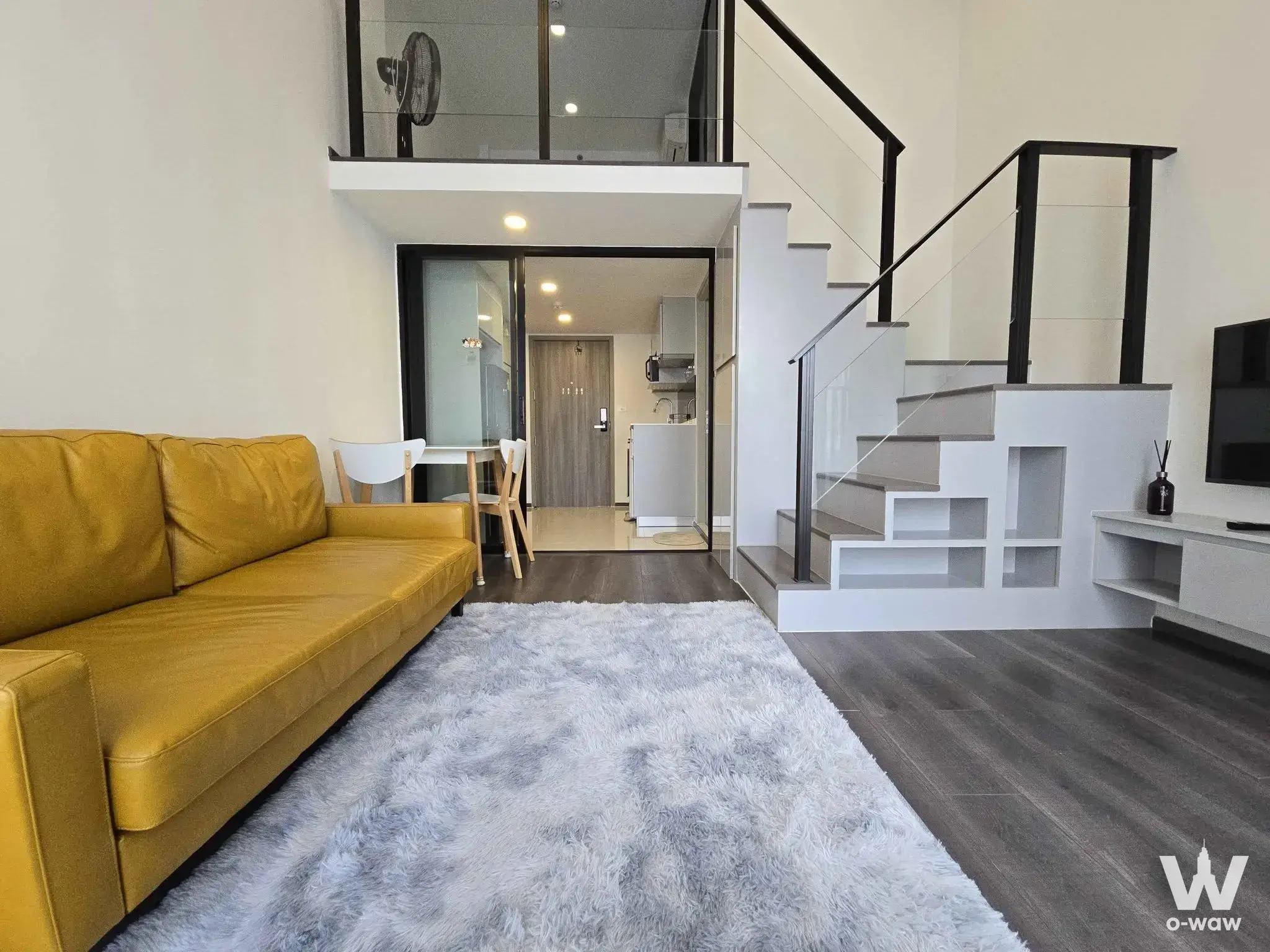 Condo with 1 bedroom for sale at KnightsBridge Space Ratchayothin — photo 1 of 5