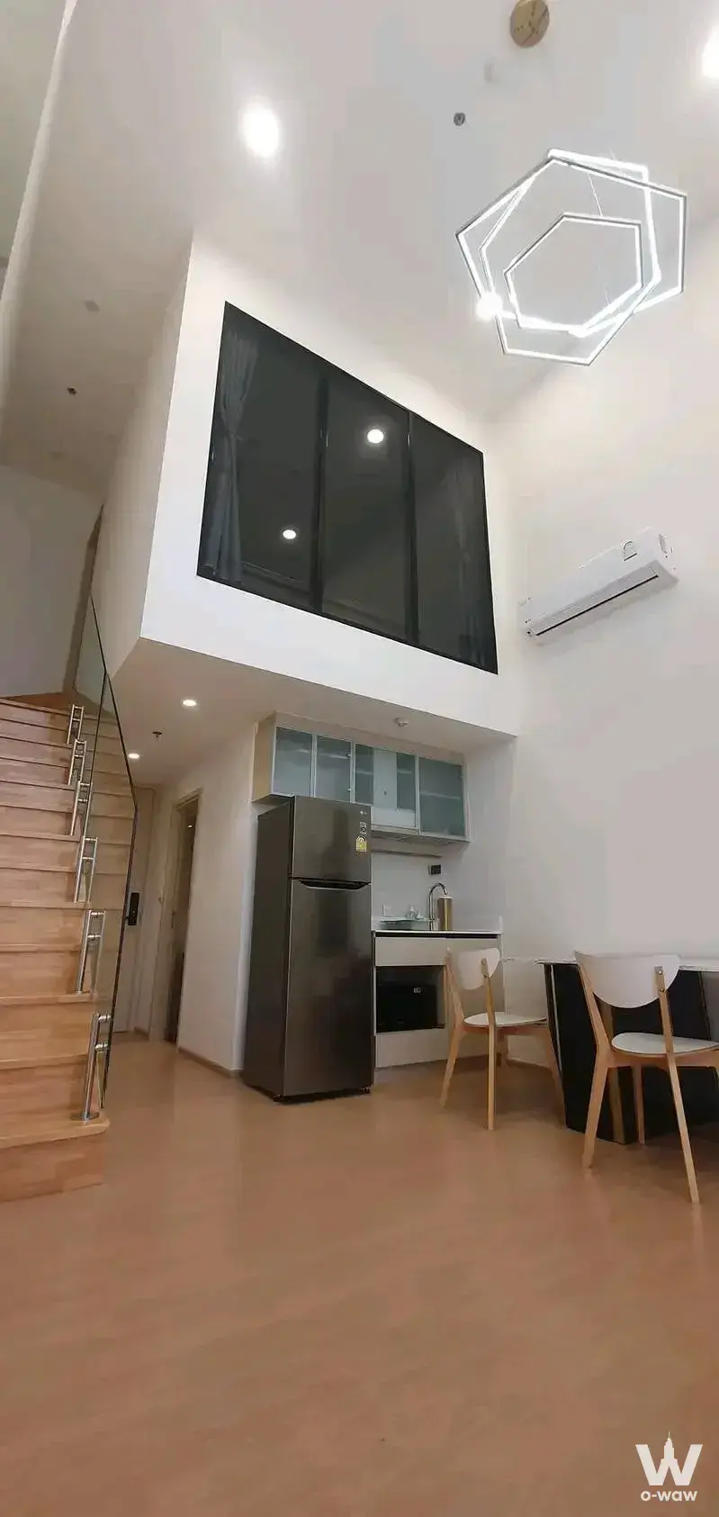 400 m from BTS Ekkamai station, near Bic C Ekkamai and Donki mall, Sukhumvit area