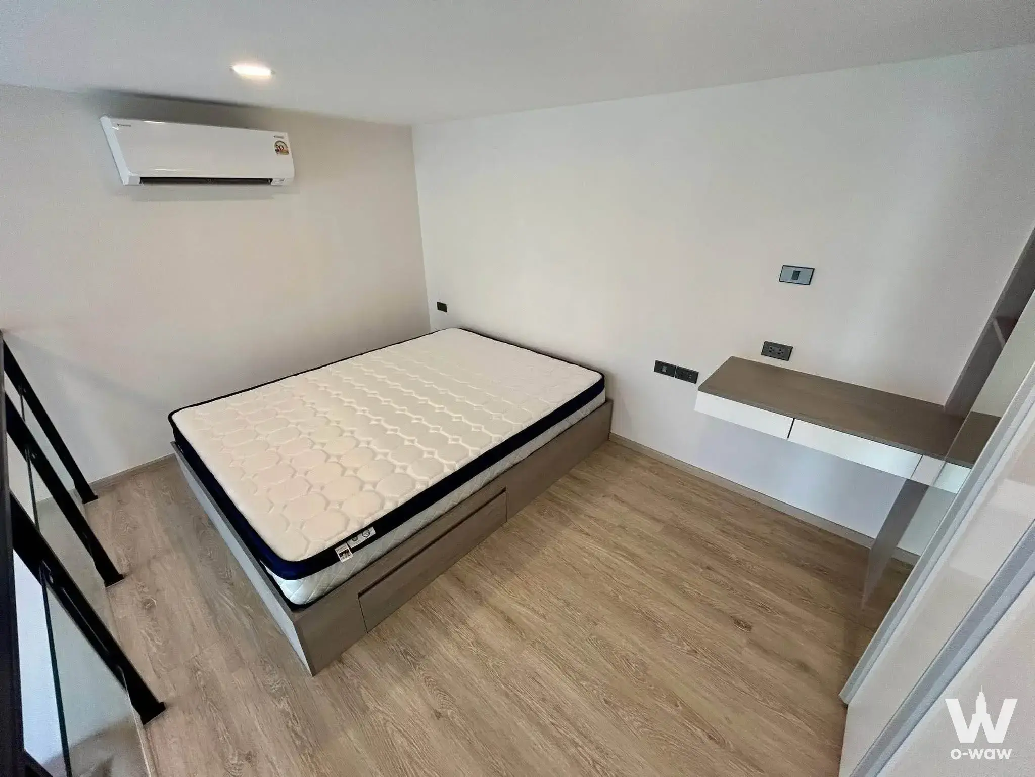 Condo with 1 bedroom for rent at Origin Plug & Play Sirindhorn Station — photo 2 of 4