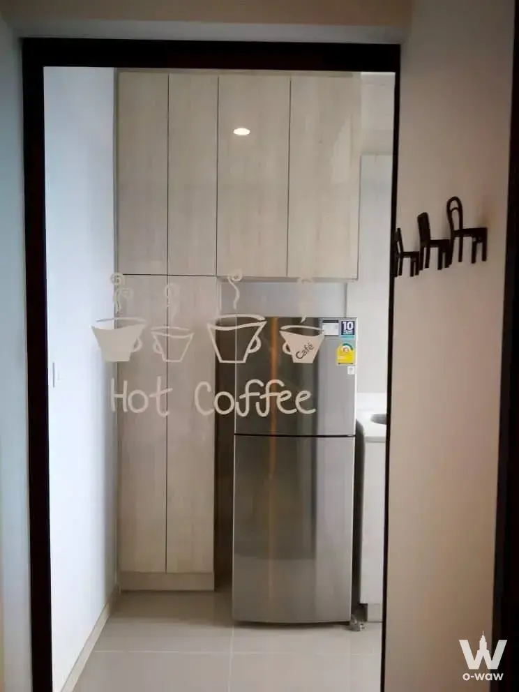 Condo with 1 bedroom for rent at Life Asoke — photo 1 of 6