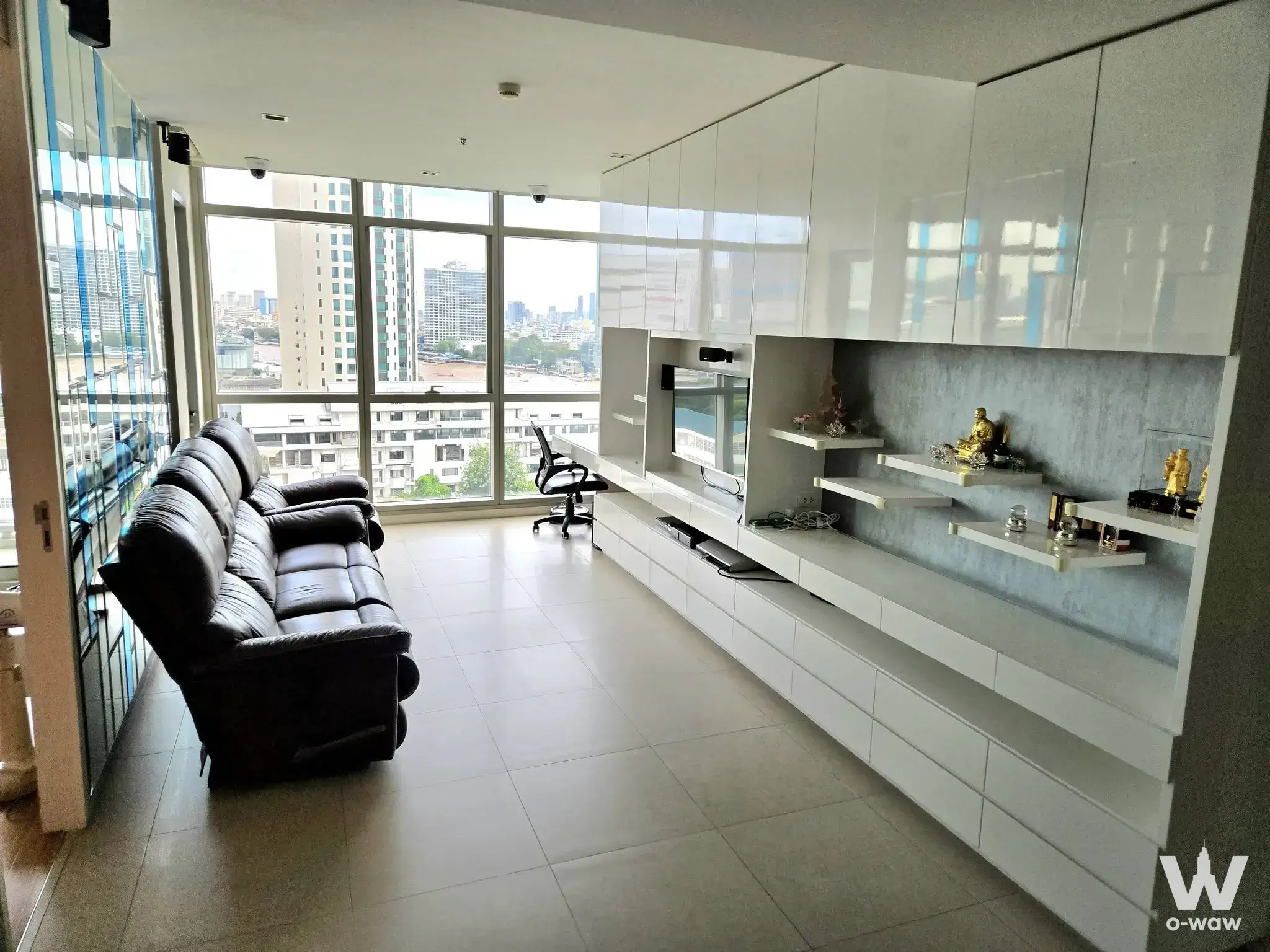 South Tower (A Building), near BTS Krung Thon Buri and Saphan Taksin