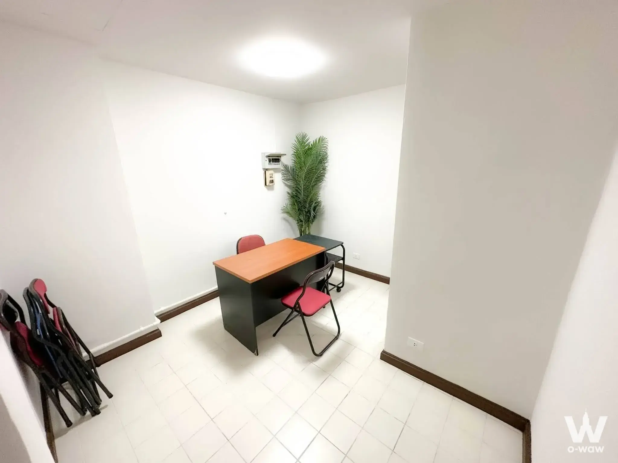 Condo with 3 bedrooms for rent at Centara Avenue Residences — photo 2 of 4