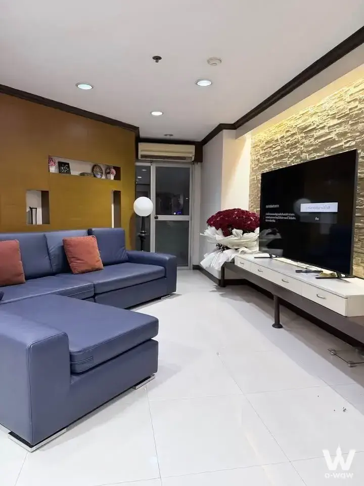 Condo with 2 bedrooms for rent at Witthayu Complex — photo 1 of 5